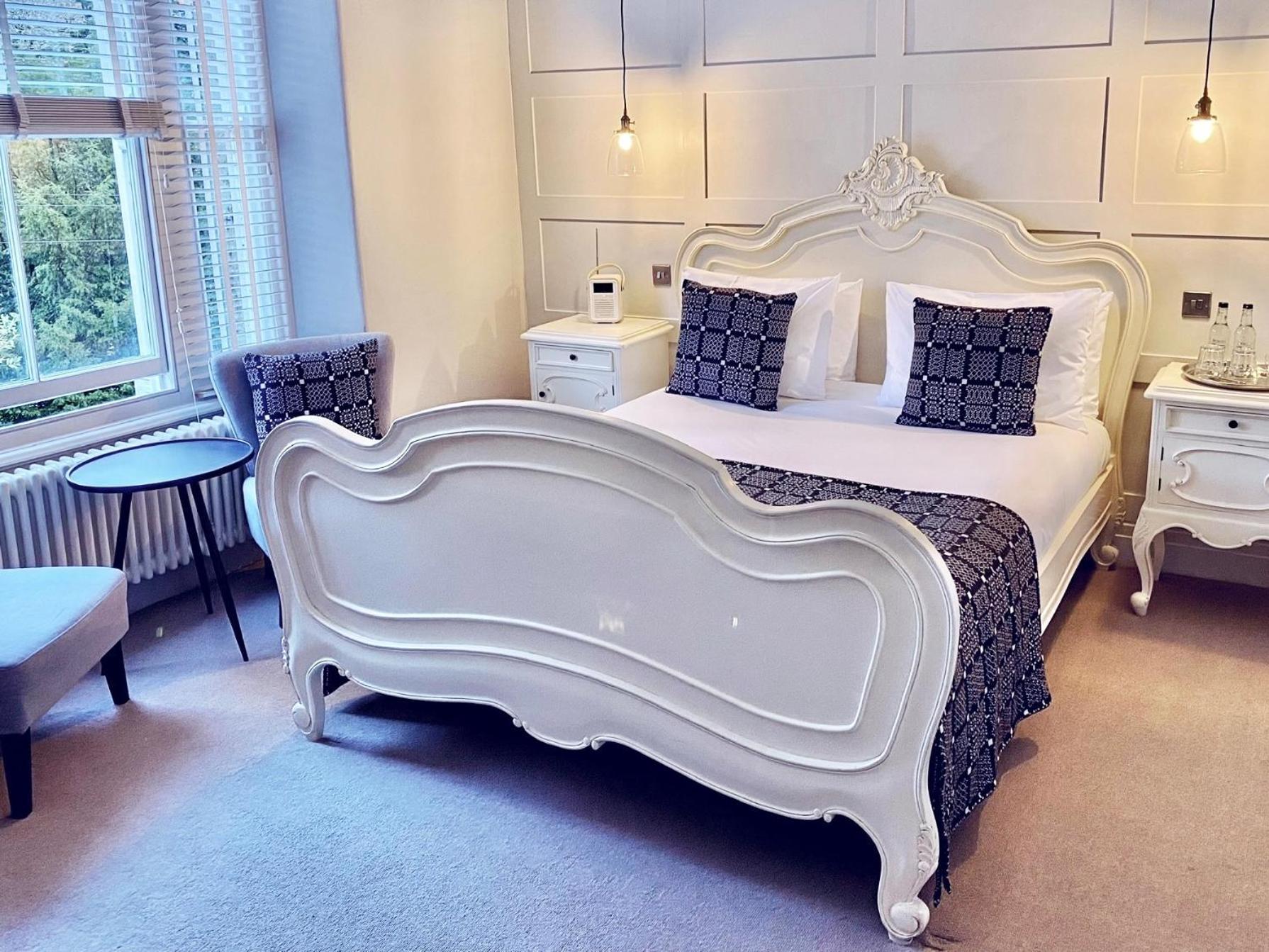 Superior King Room,1552936048:JPEG