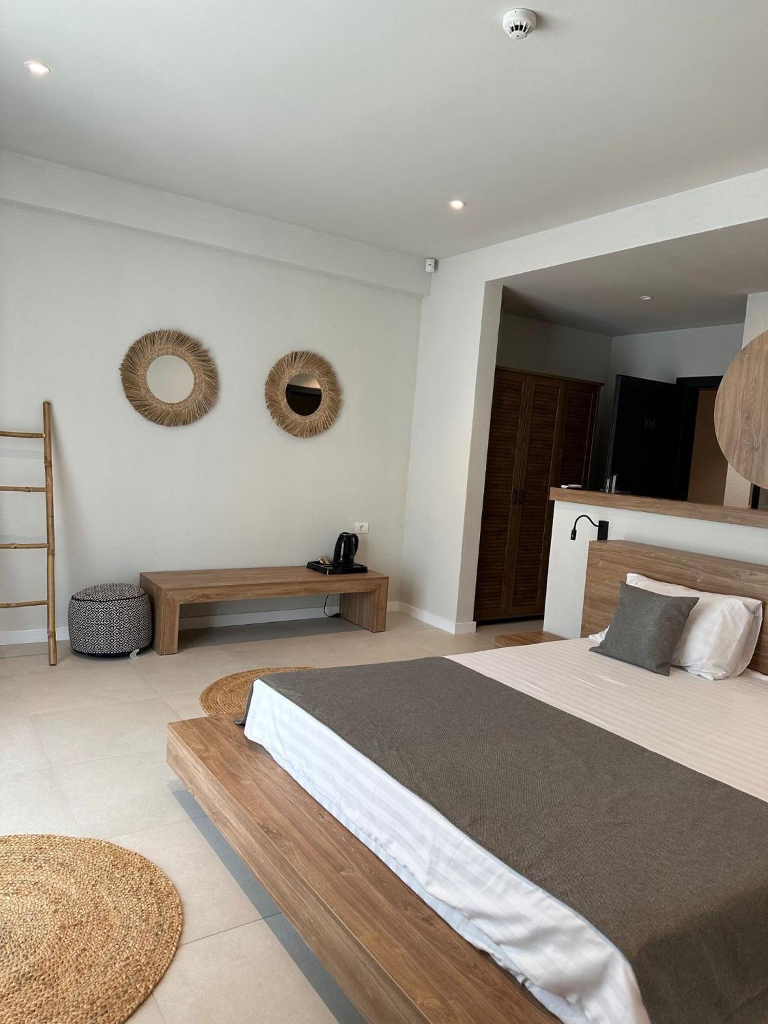 Double Room with Pool View