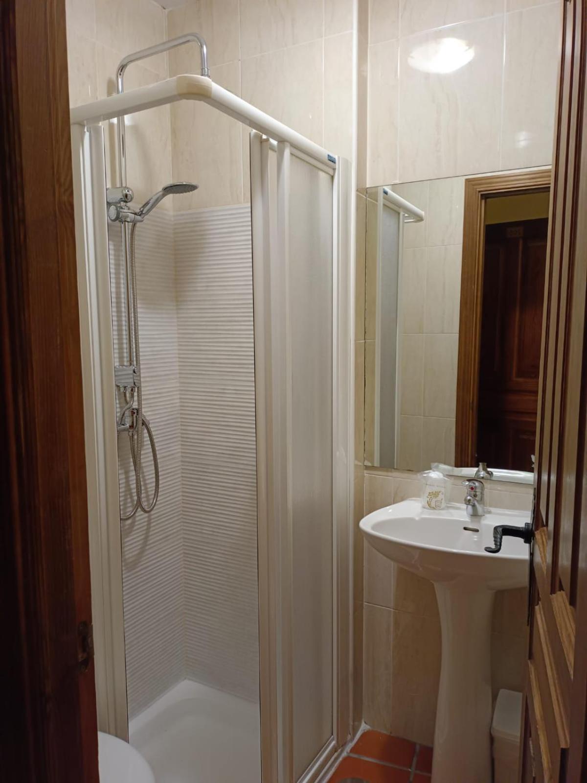 Double Room,1742715504:JPEG