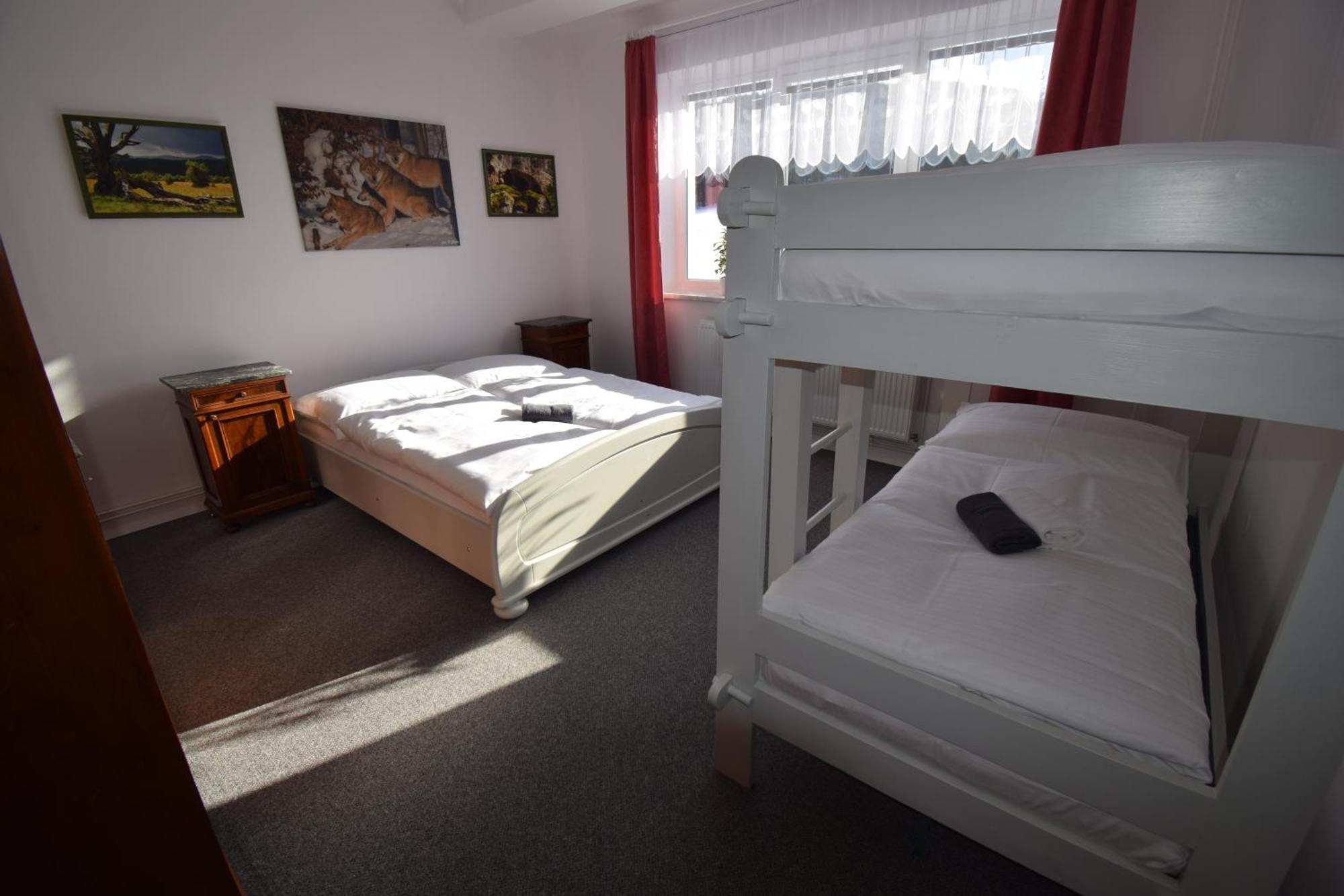 Familienzimmer mit Bad
