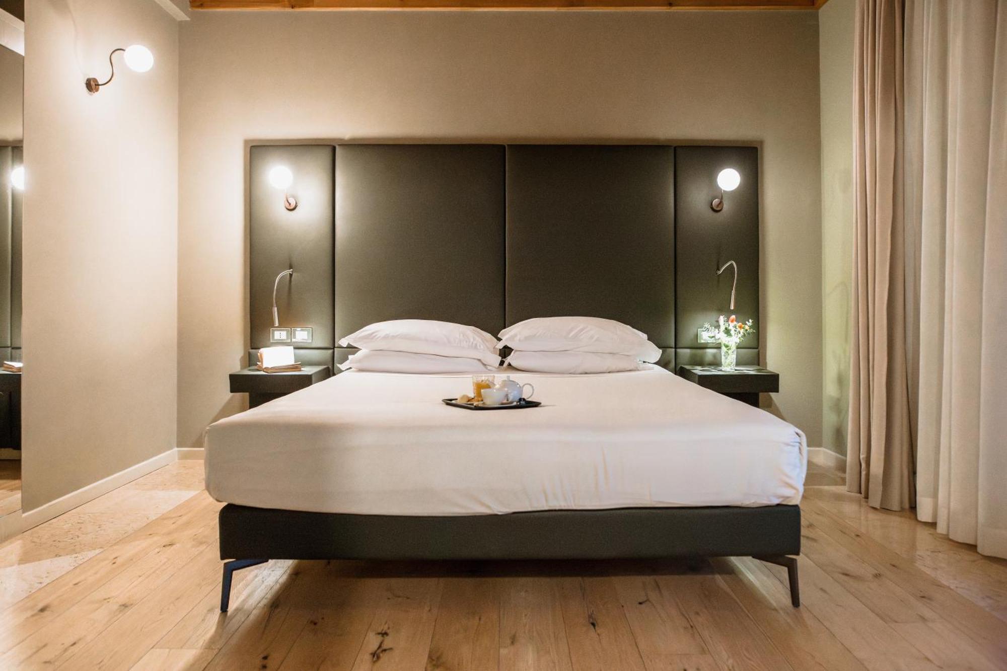 Superior Double Room,1559765326:JPEG