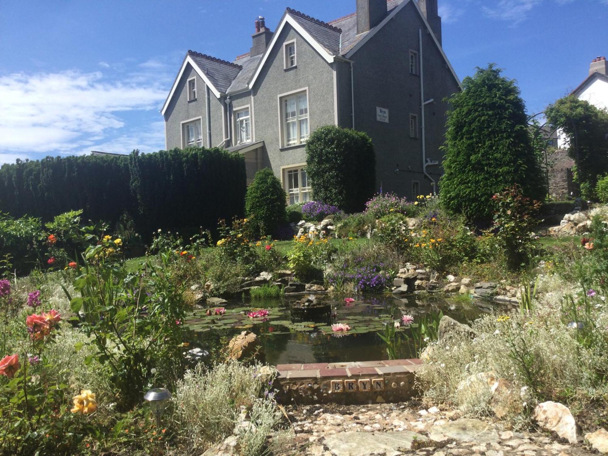 King Room Garden View
