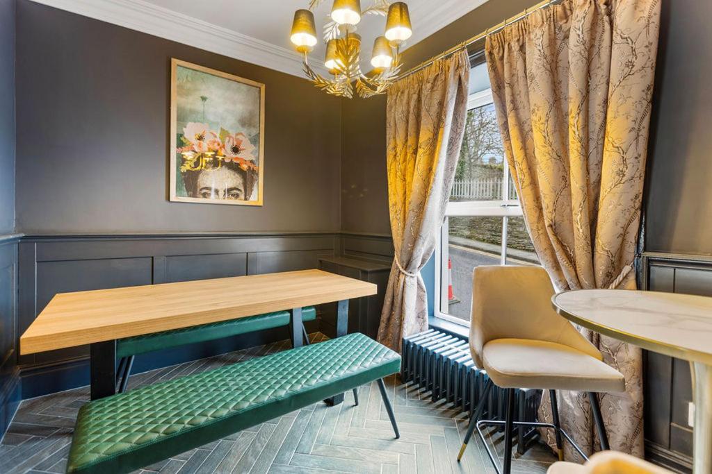 King Room with Private External Bathroom