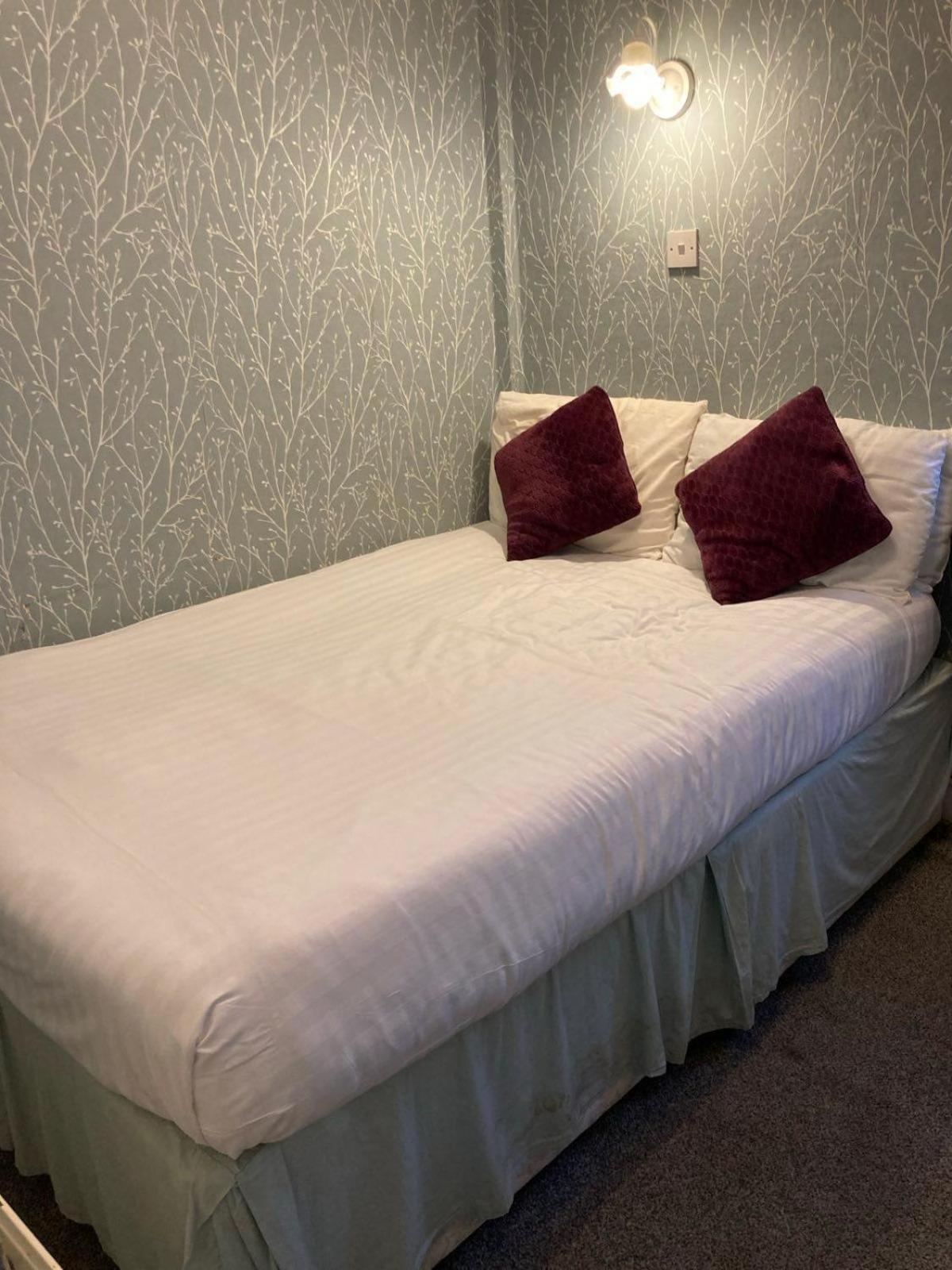 Family Room with Private Bathroom,1564791073:JPEG