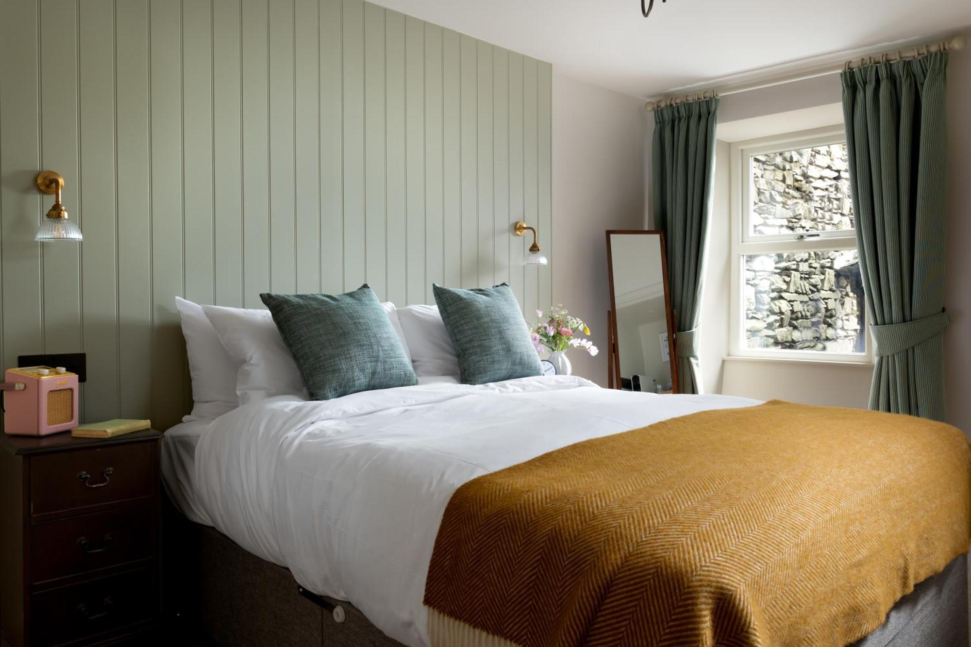 Deluxe Double Room Bath