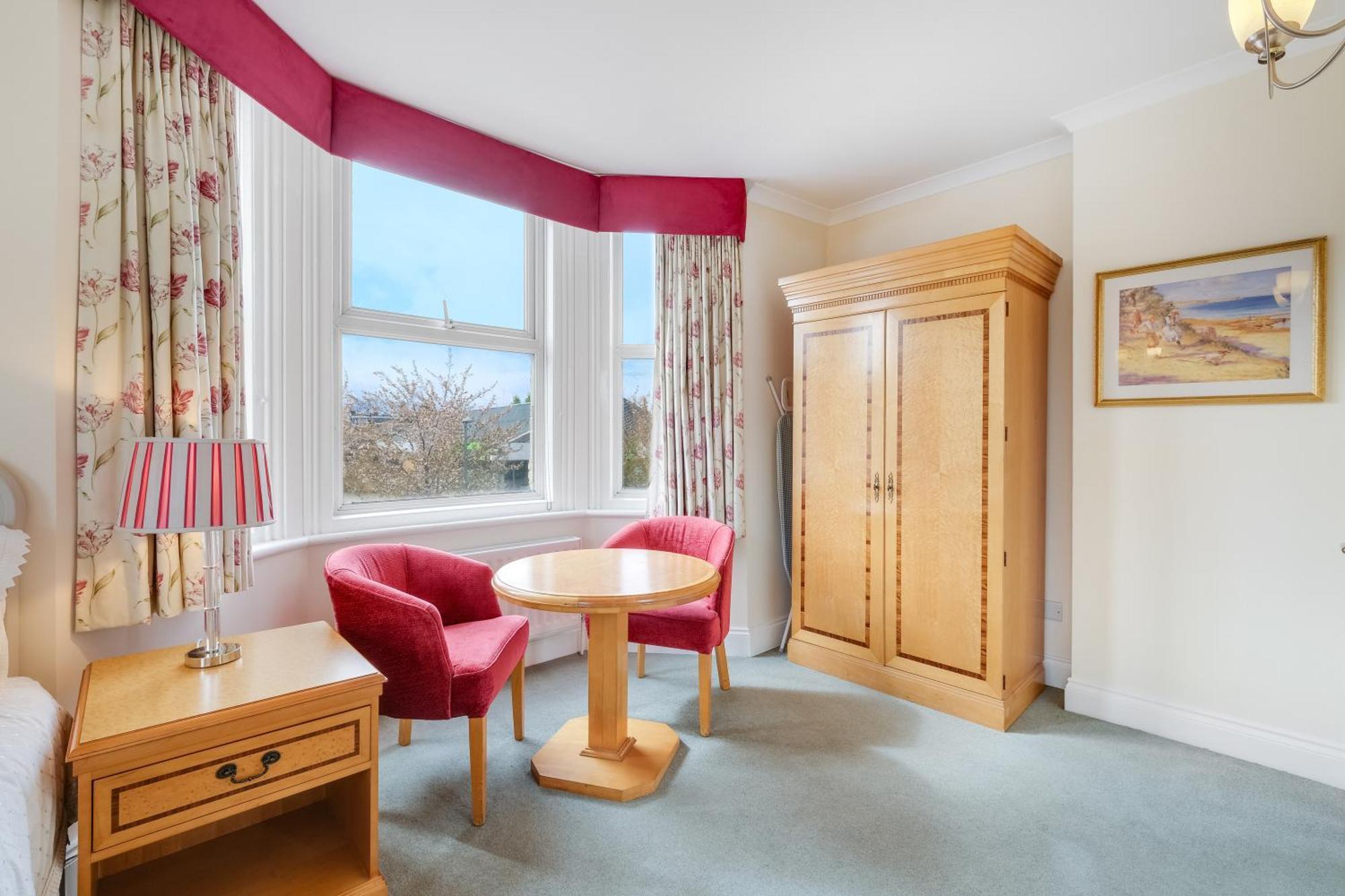 Large Double Room,1571296139:JPEG