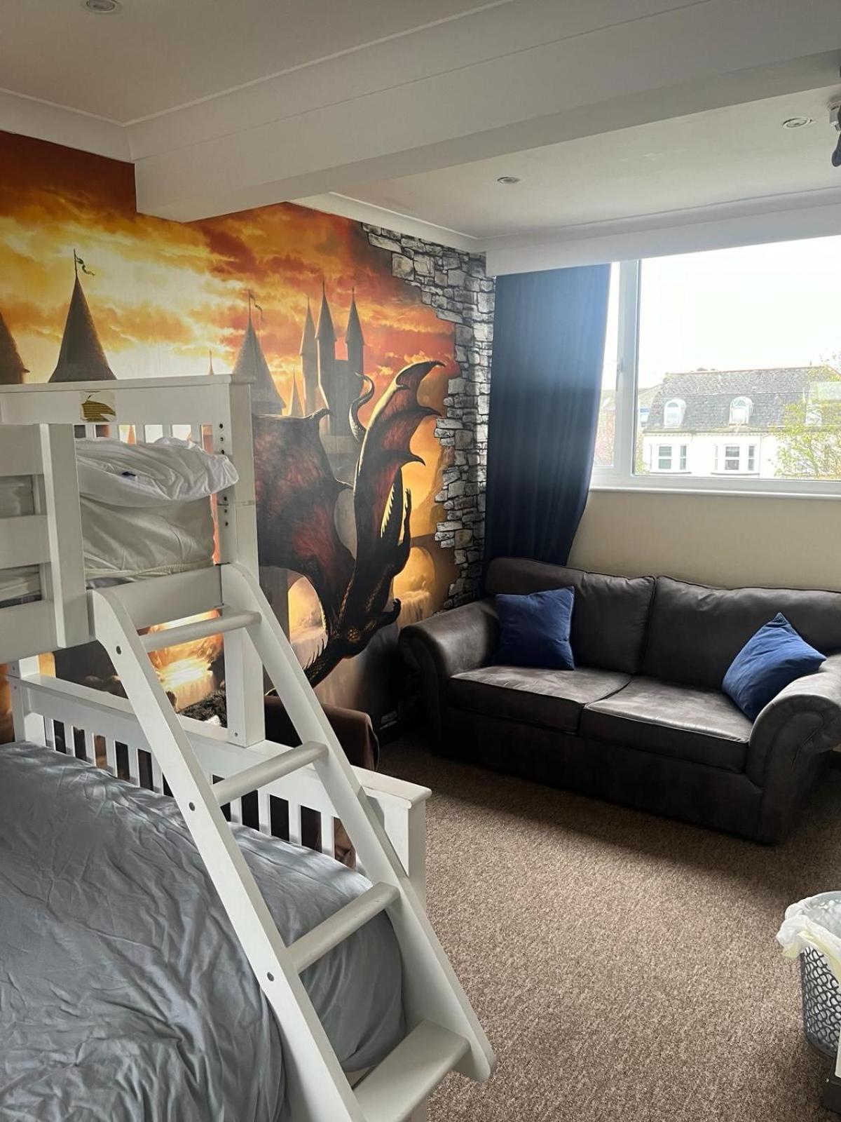 The Dragon's Suite