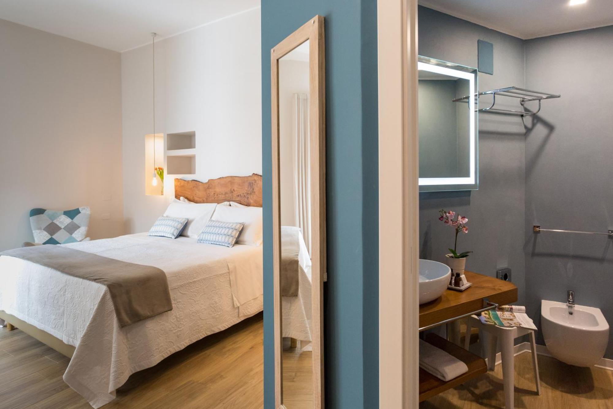 Deluxe Room,1499487715:JPEG
