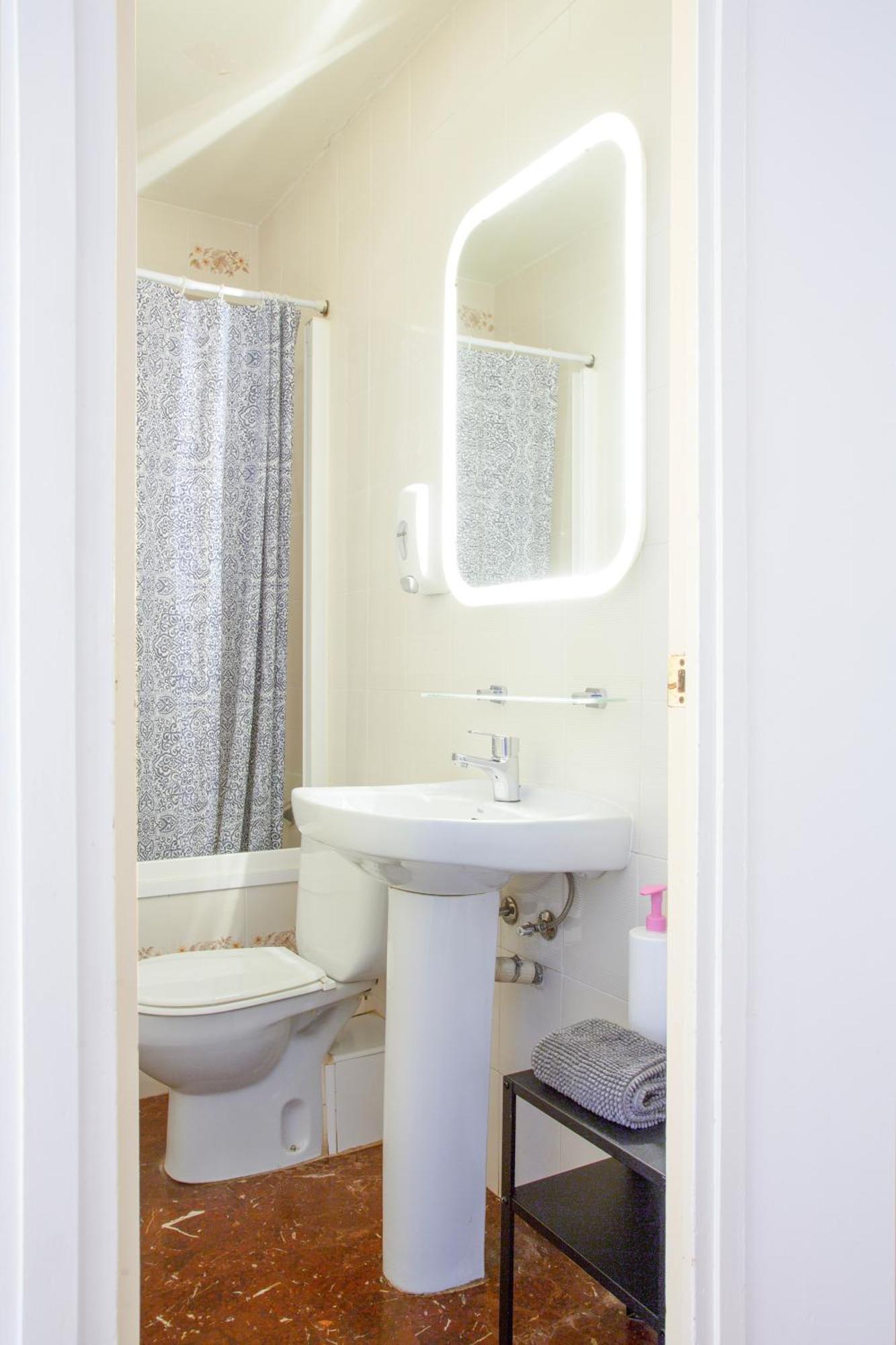 Double or Twin Room City View,1576747406:JPEG