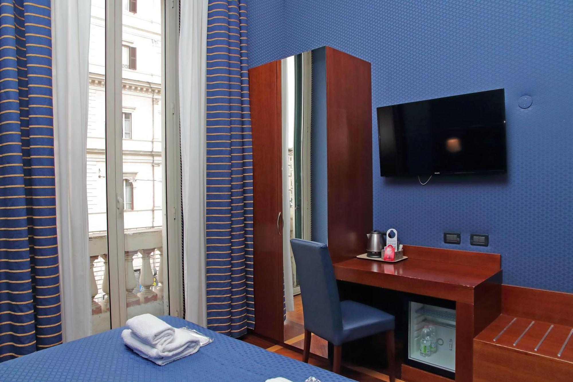 Double or Twin Room with City View