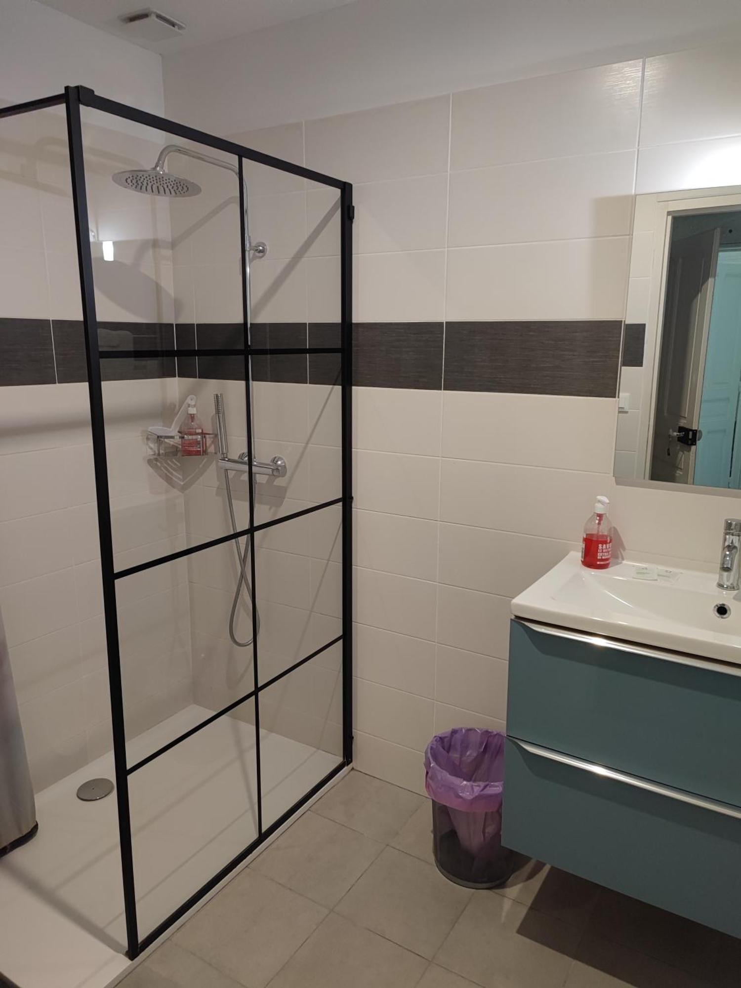 Chambre Deluxe (2 Adultes + 1 Enfant)
