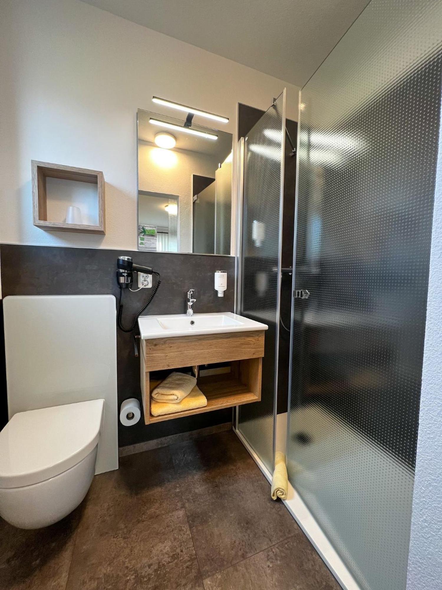 Doppelzimmer mit Balkon