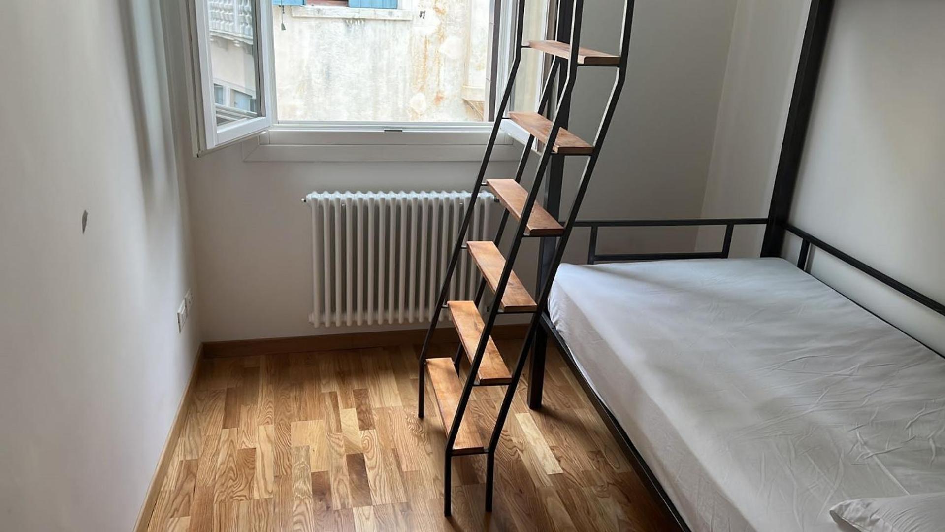 Bett im gemischten Schlafsaal mit 4 Betten