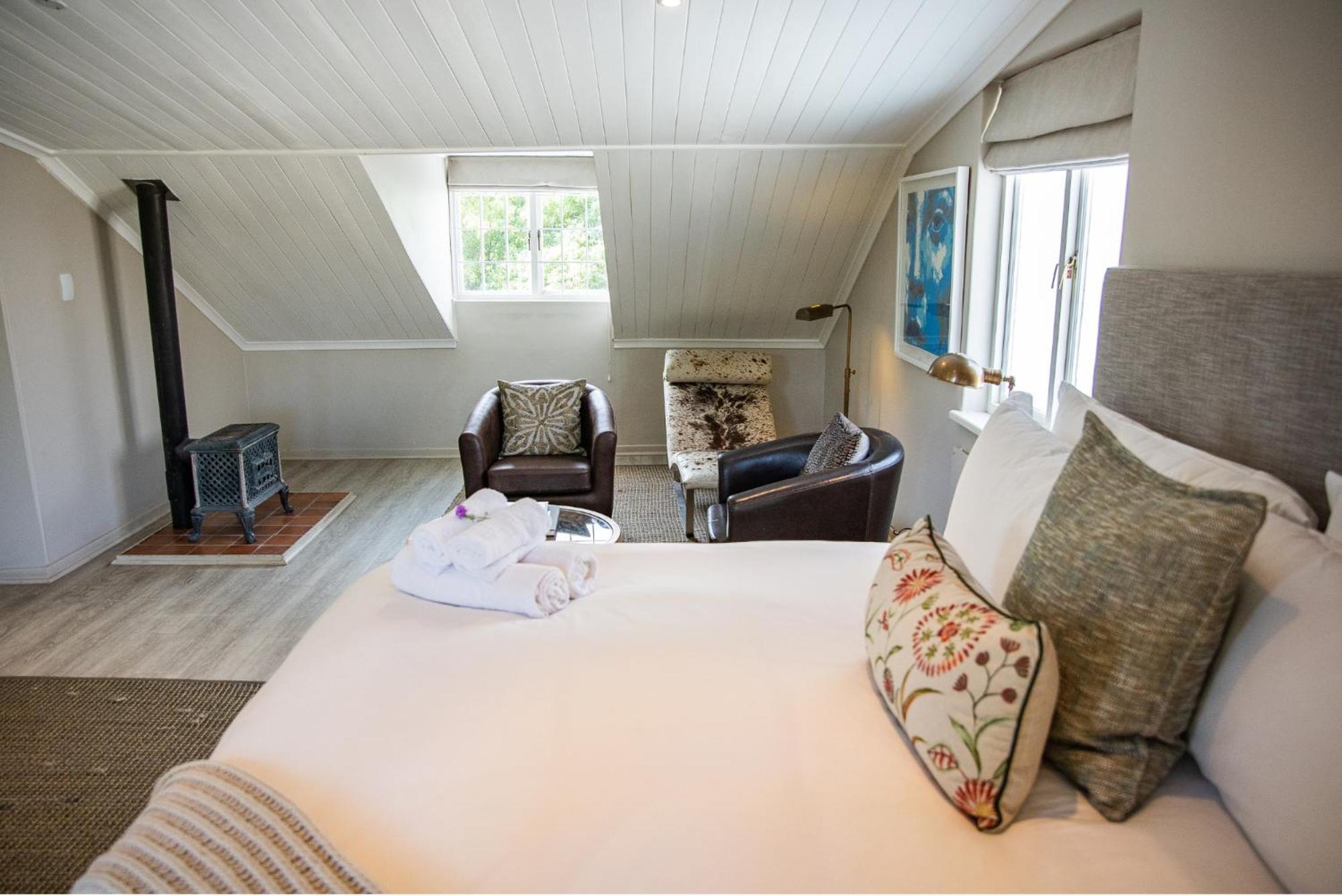 Superior King Room with Mountain View,1588170072:JPEG