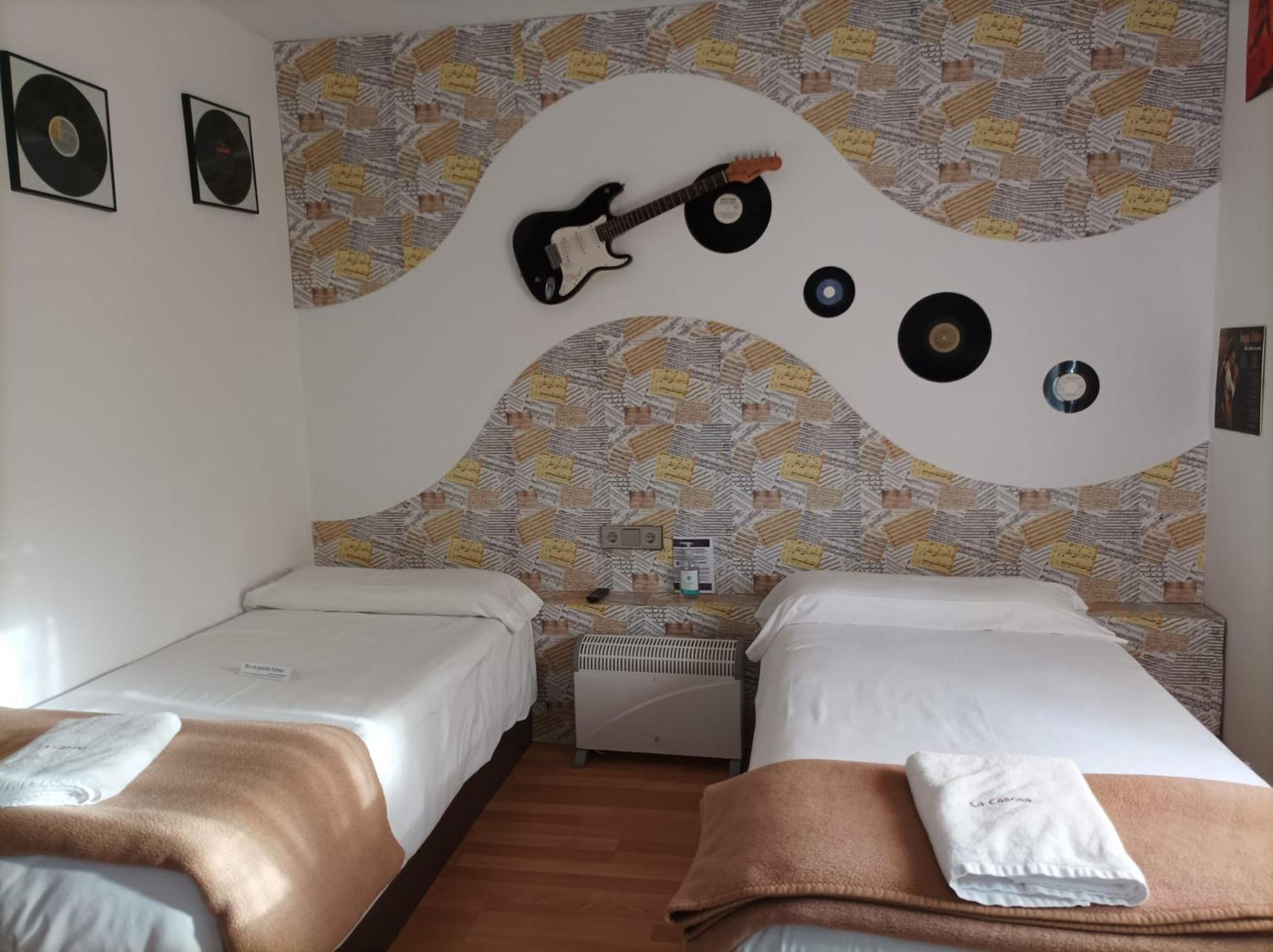 Twin Room Private Bathroom