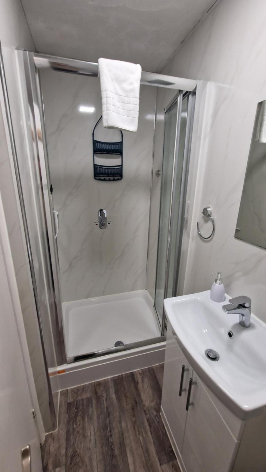 Double Room,1590394072:JPEG