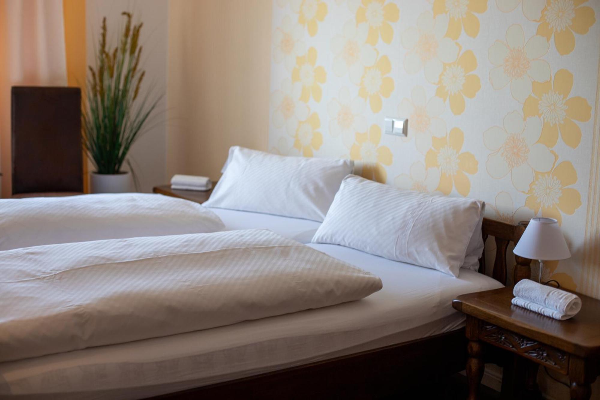 Doppelzimmer mit Seeblick