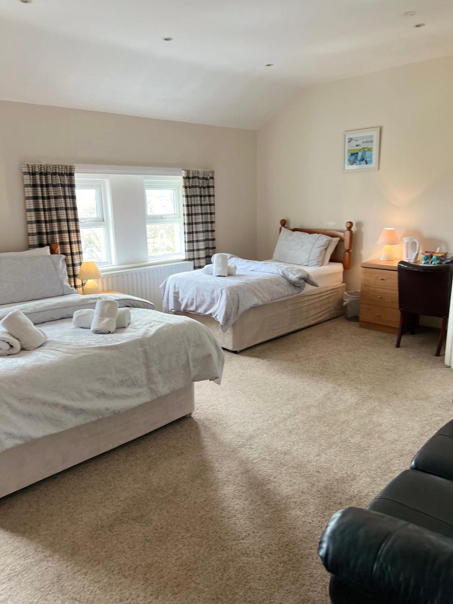 Family Room with Shower,1598427884:JPEG