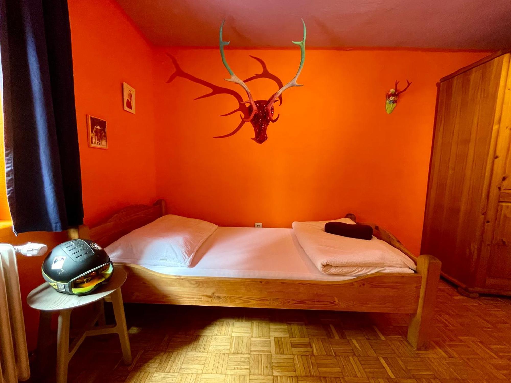 Eenpersoonskamer met Gedeelde Badkamer