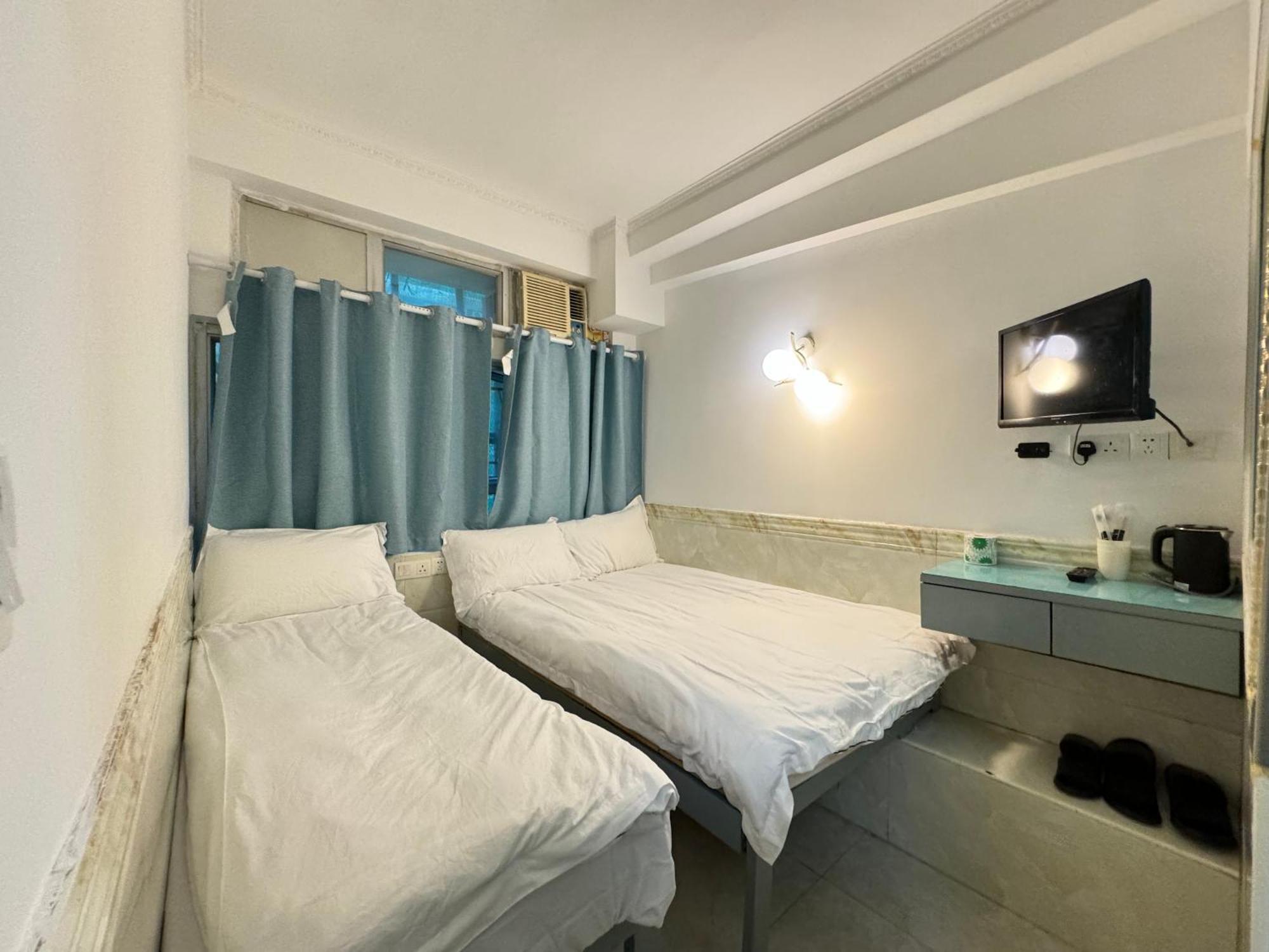 Triple Room with Private Bathroom