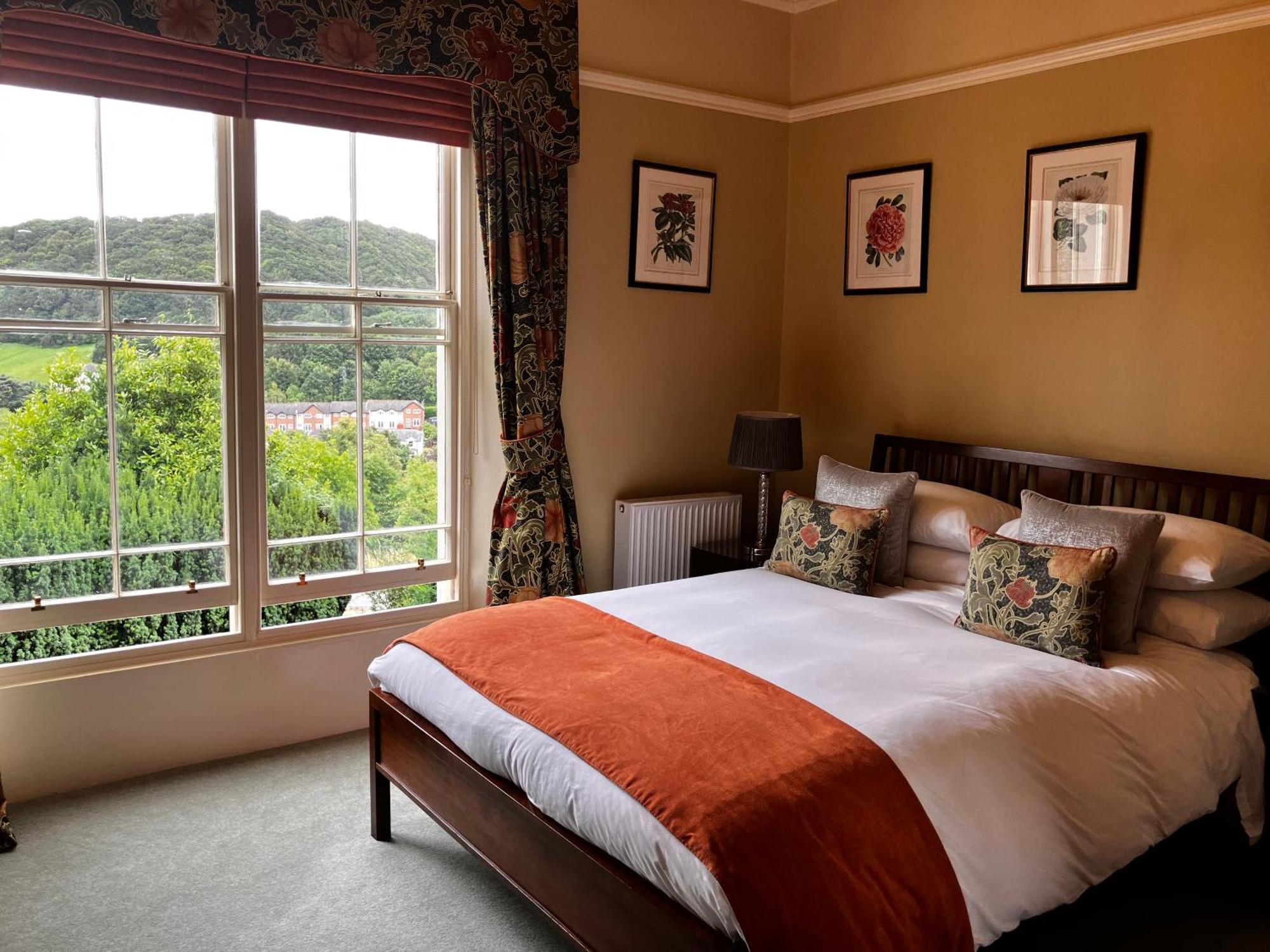 King Room Garden View