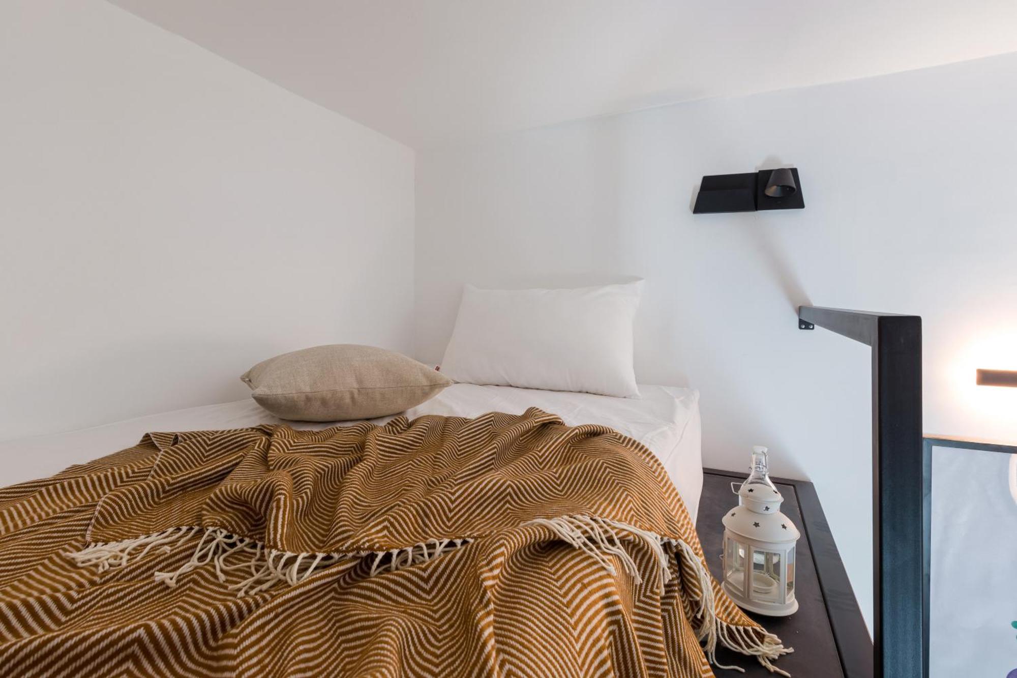 Single Loft with Window