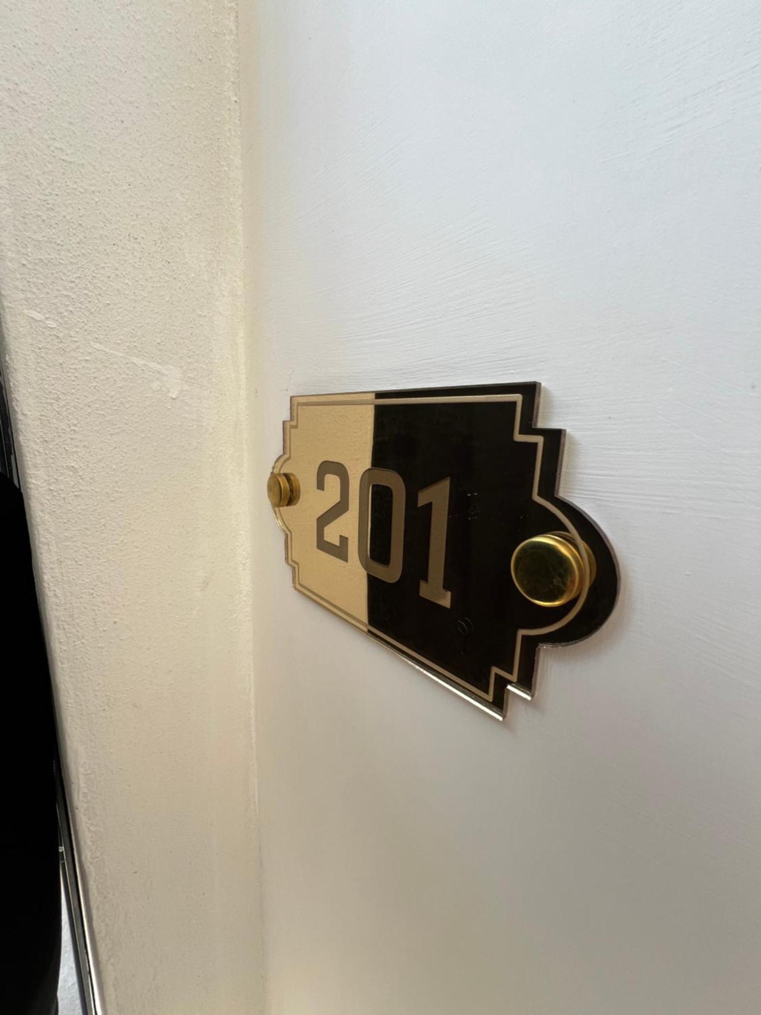 Doppel- oder Zweibettzimmer