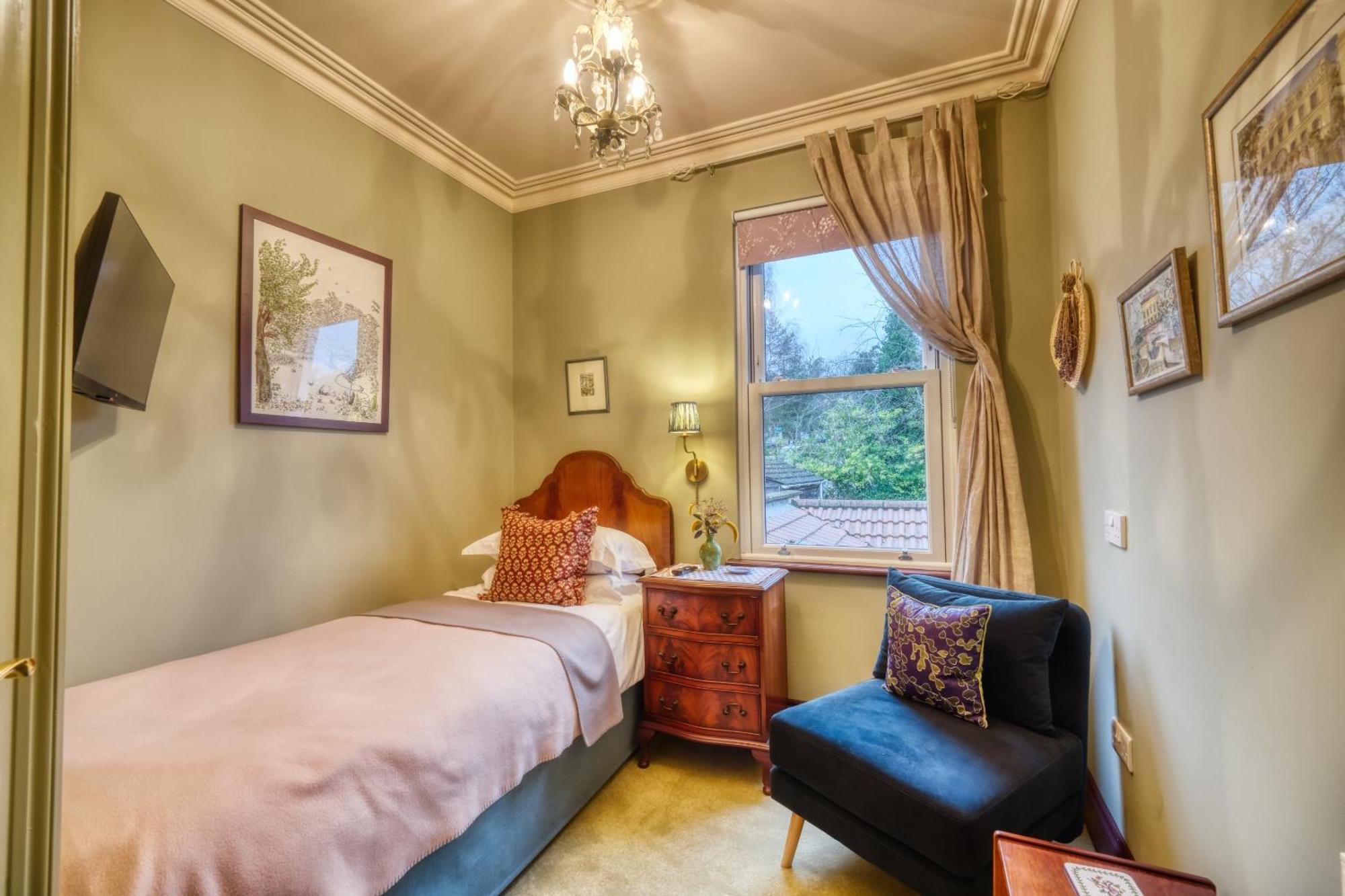 Single Room with Private Bathroom