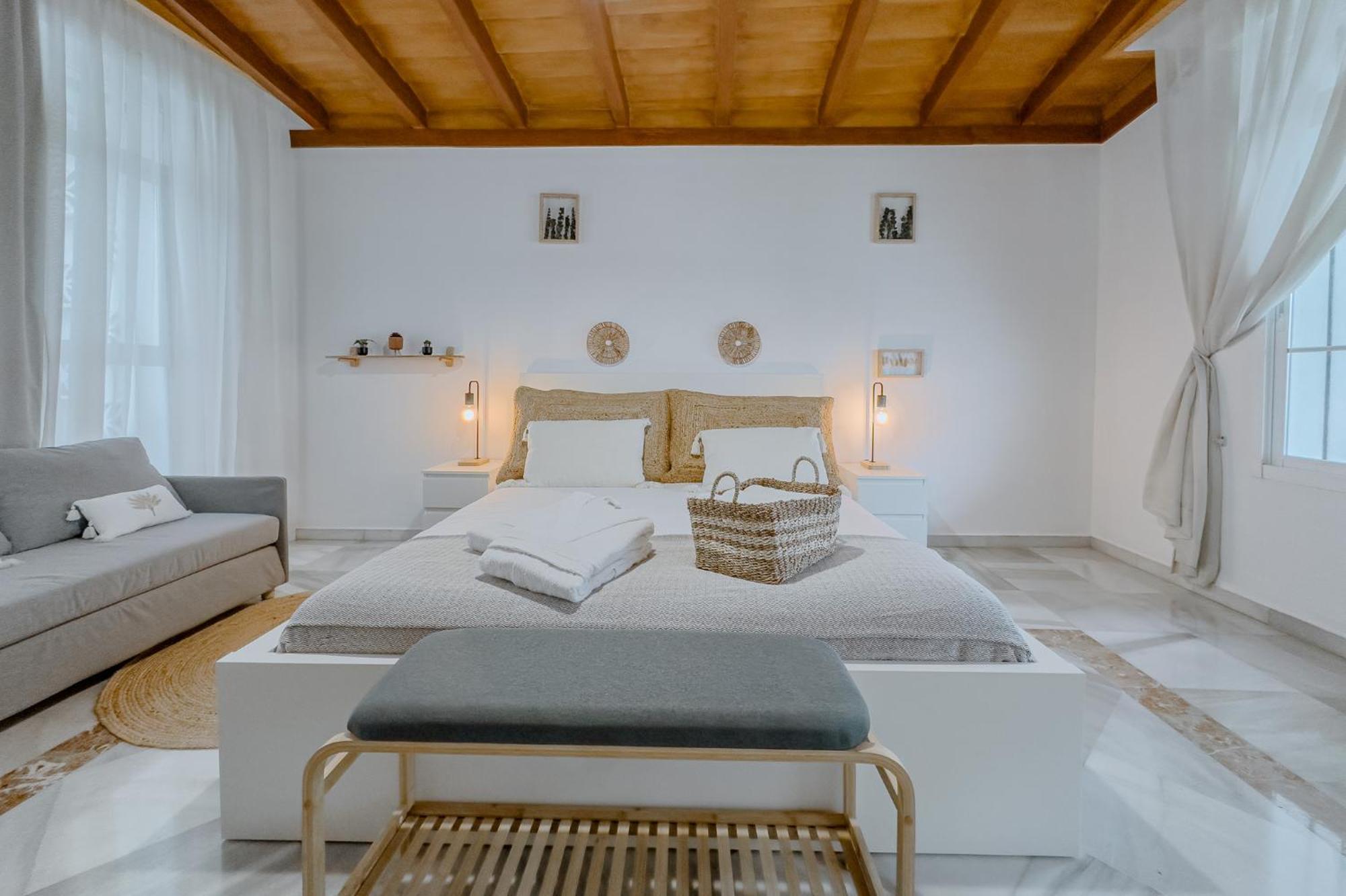 Deluxe Double or Twin Room Spa Bath