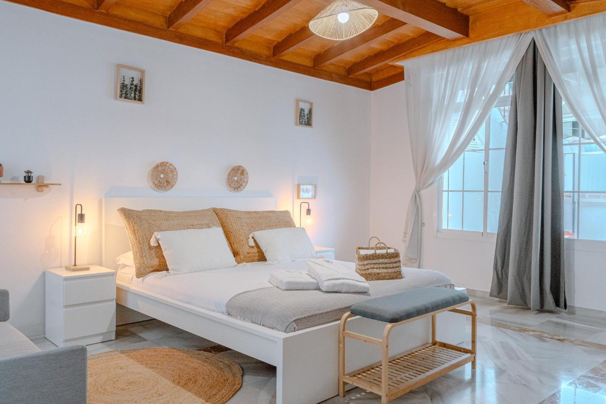 Deluxe Double or Twin Room Spa Bath