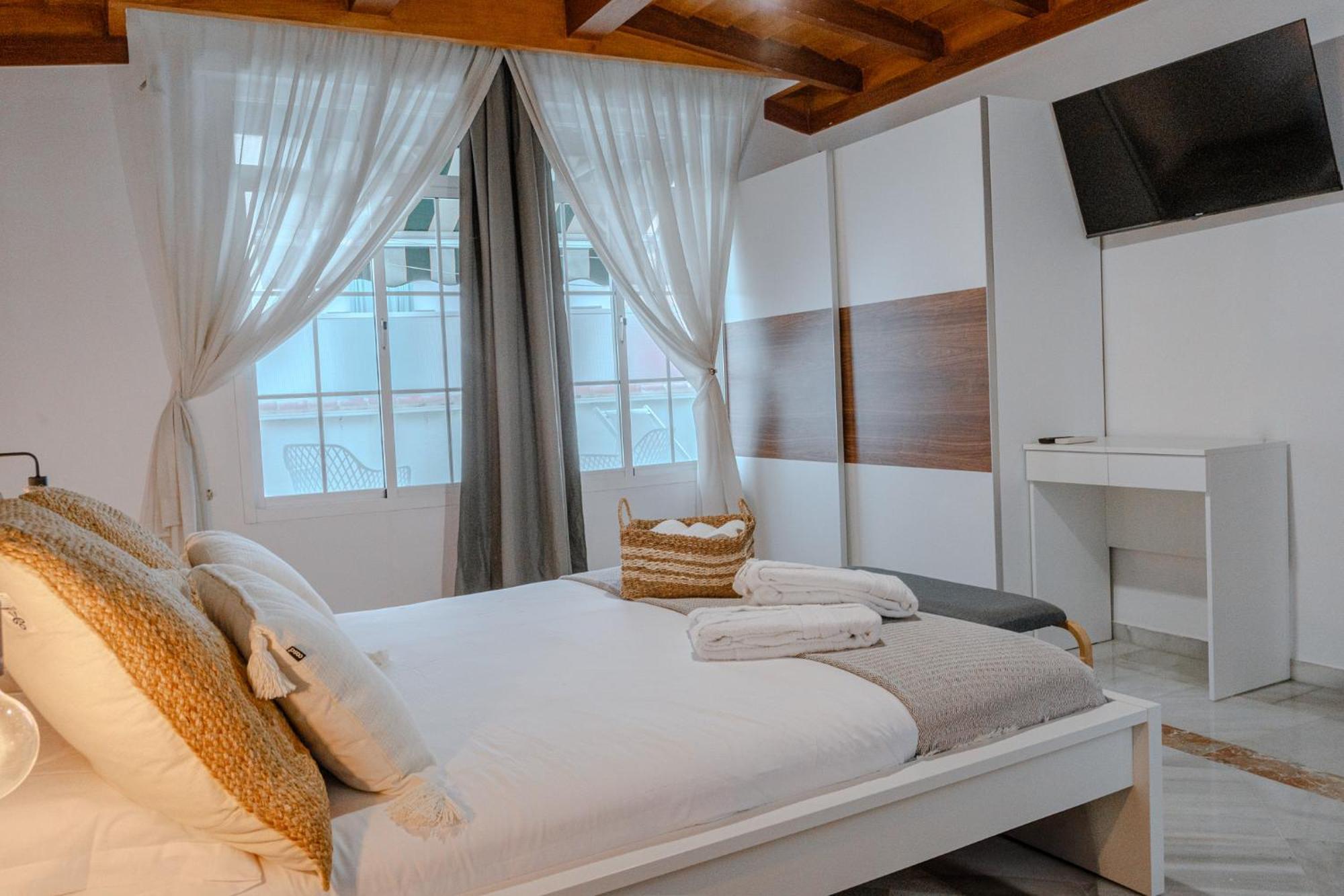 Deluxe Double or Twin Room Spa Bath