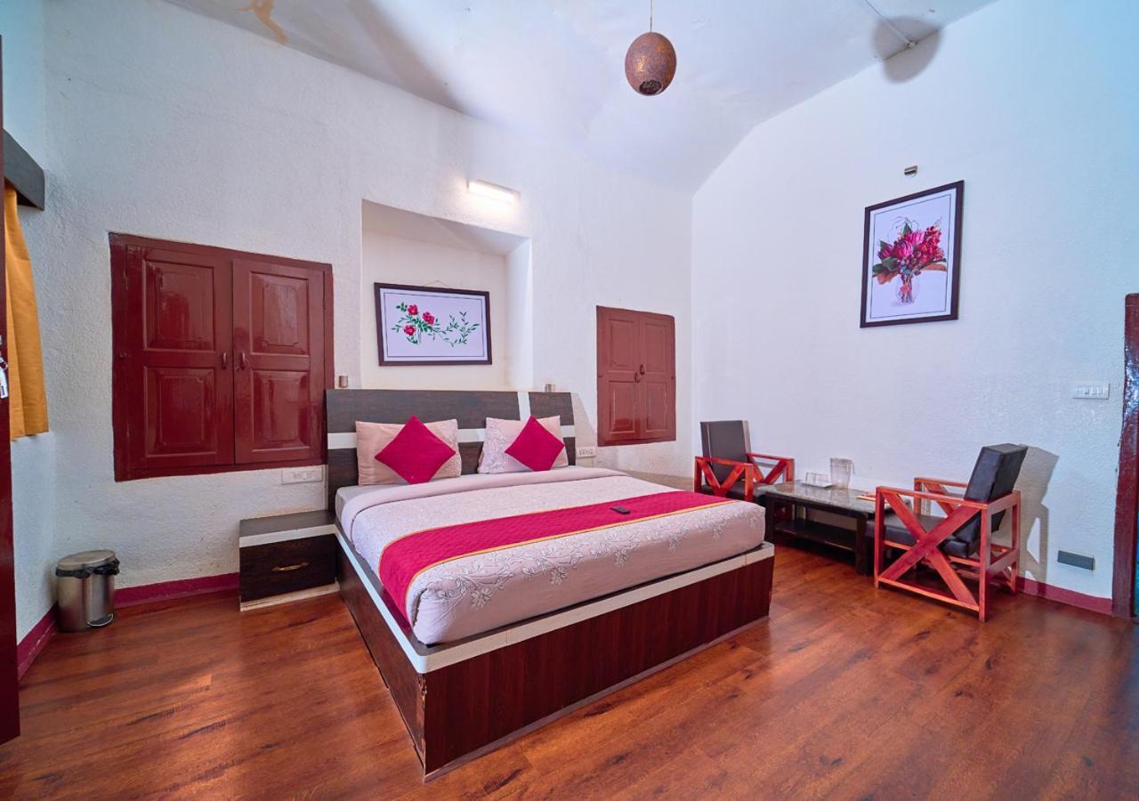 Queen Room