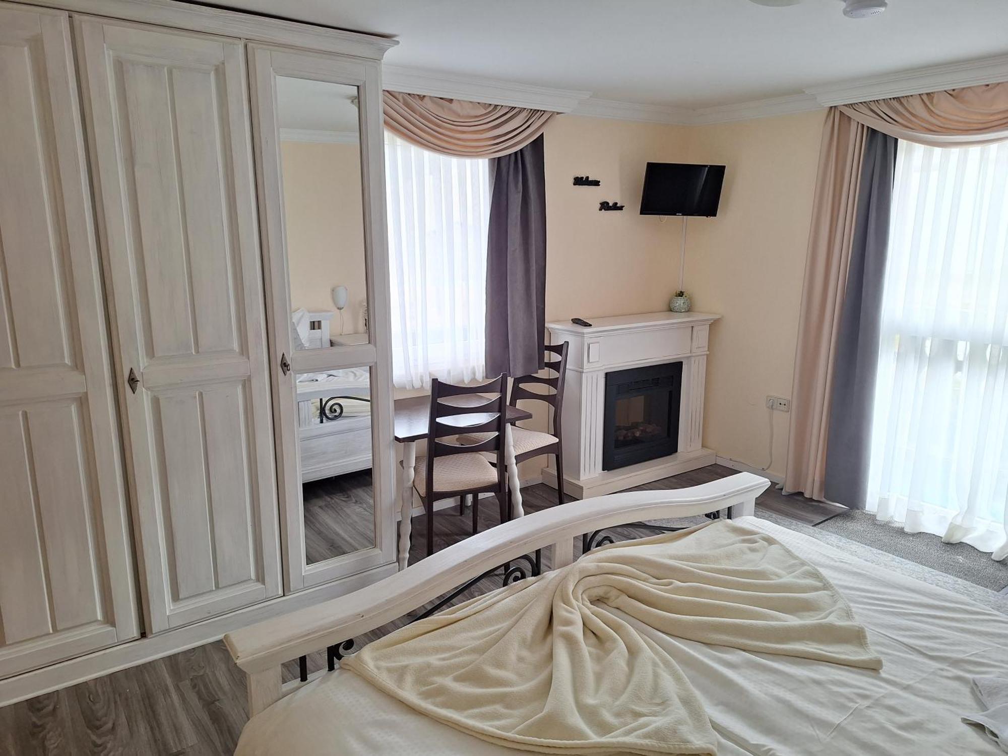 Doppelzimmer mit Balkon
