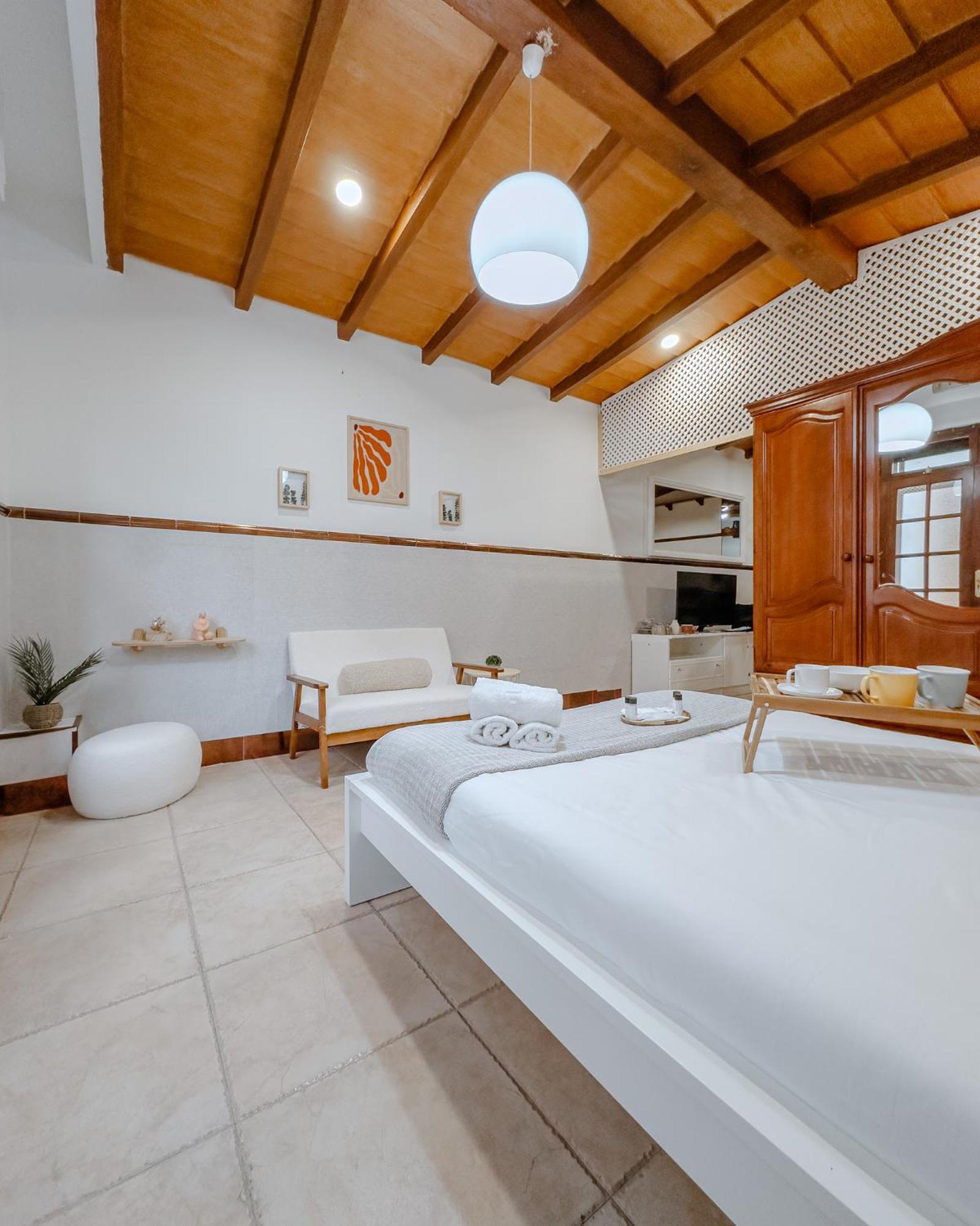 One-Bedroom Deluxe Apartment