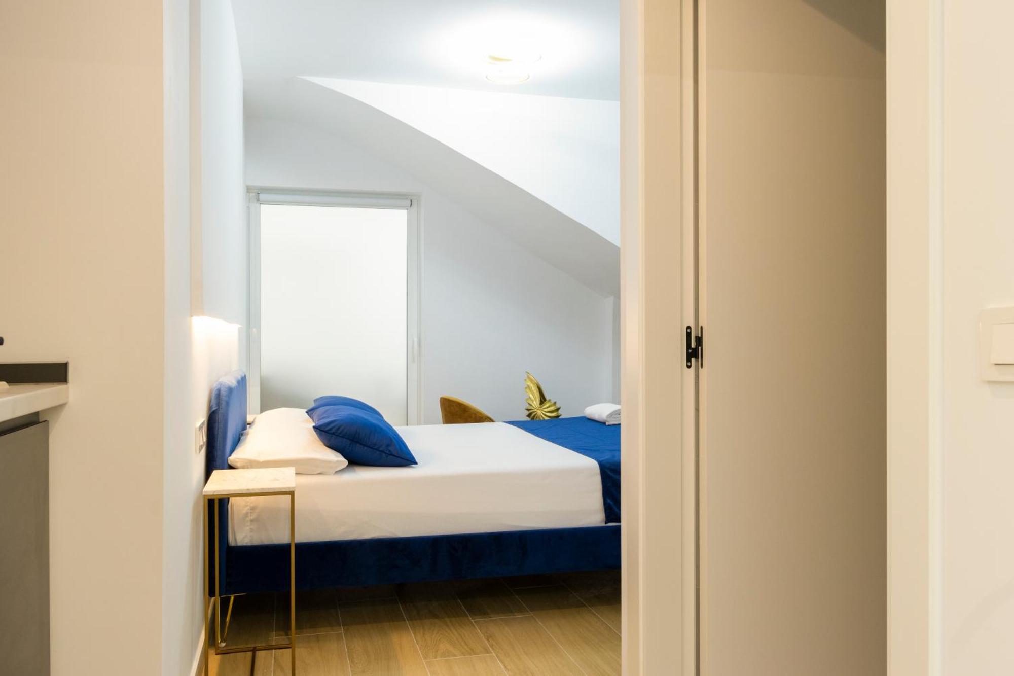 Double Room Private Bathroom