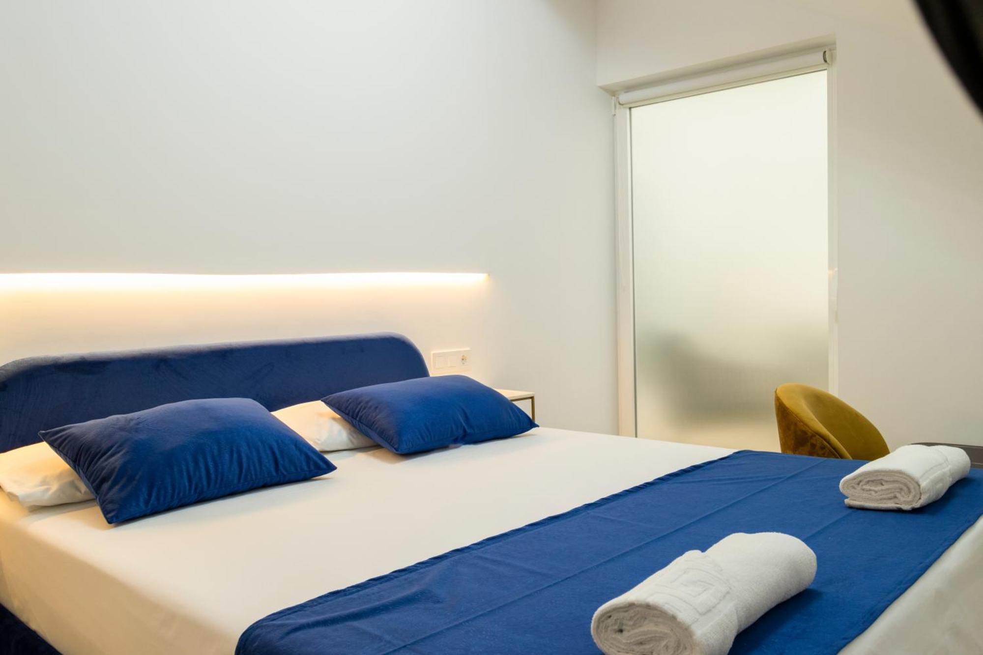 Double Room Private Bathroom