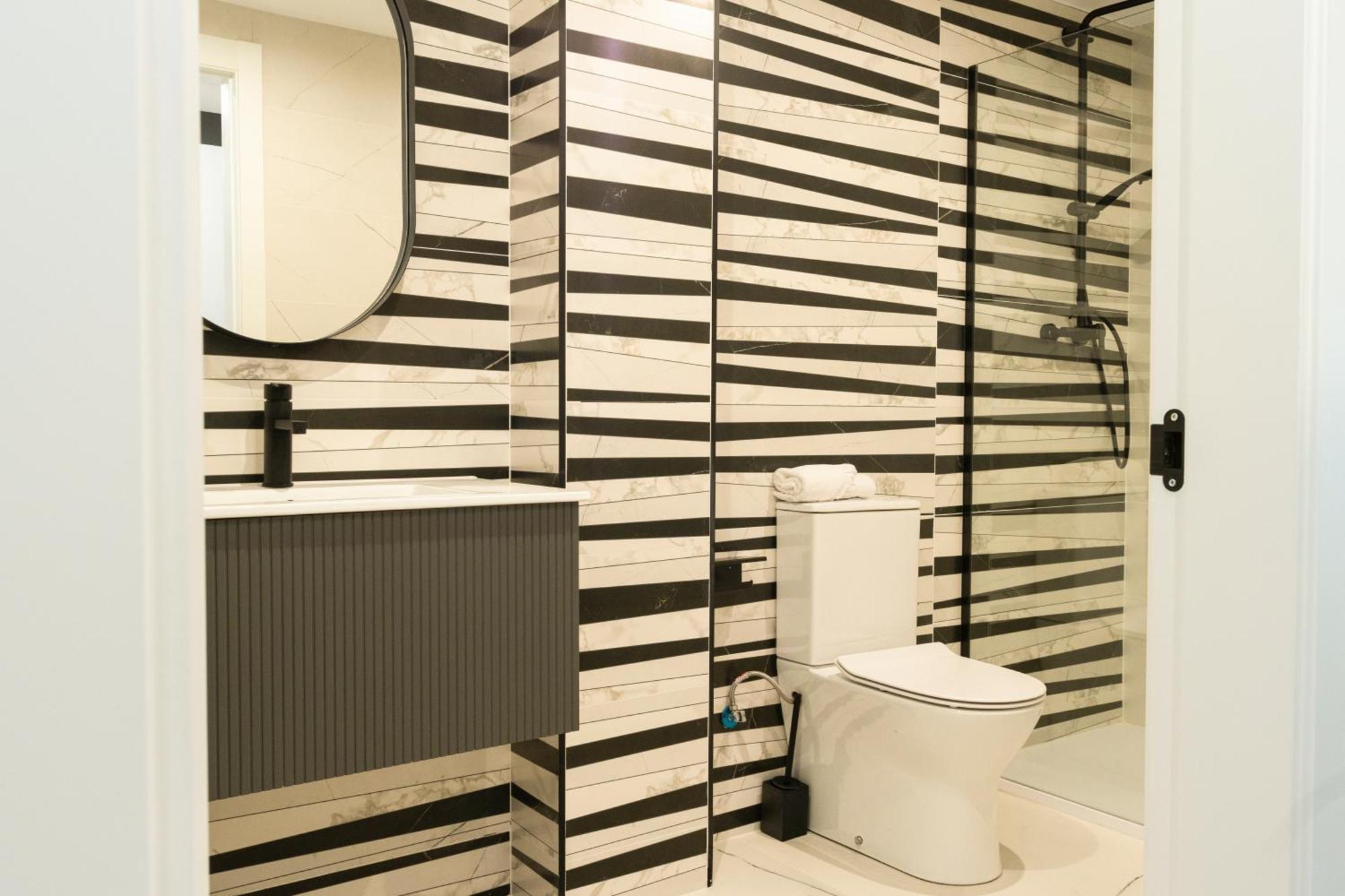 Double Room Private Bathroom