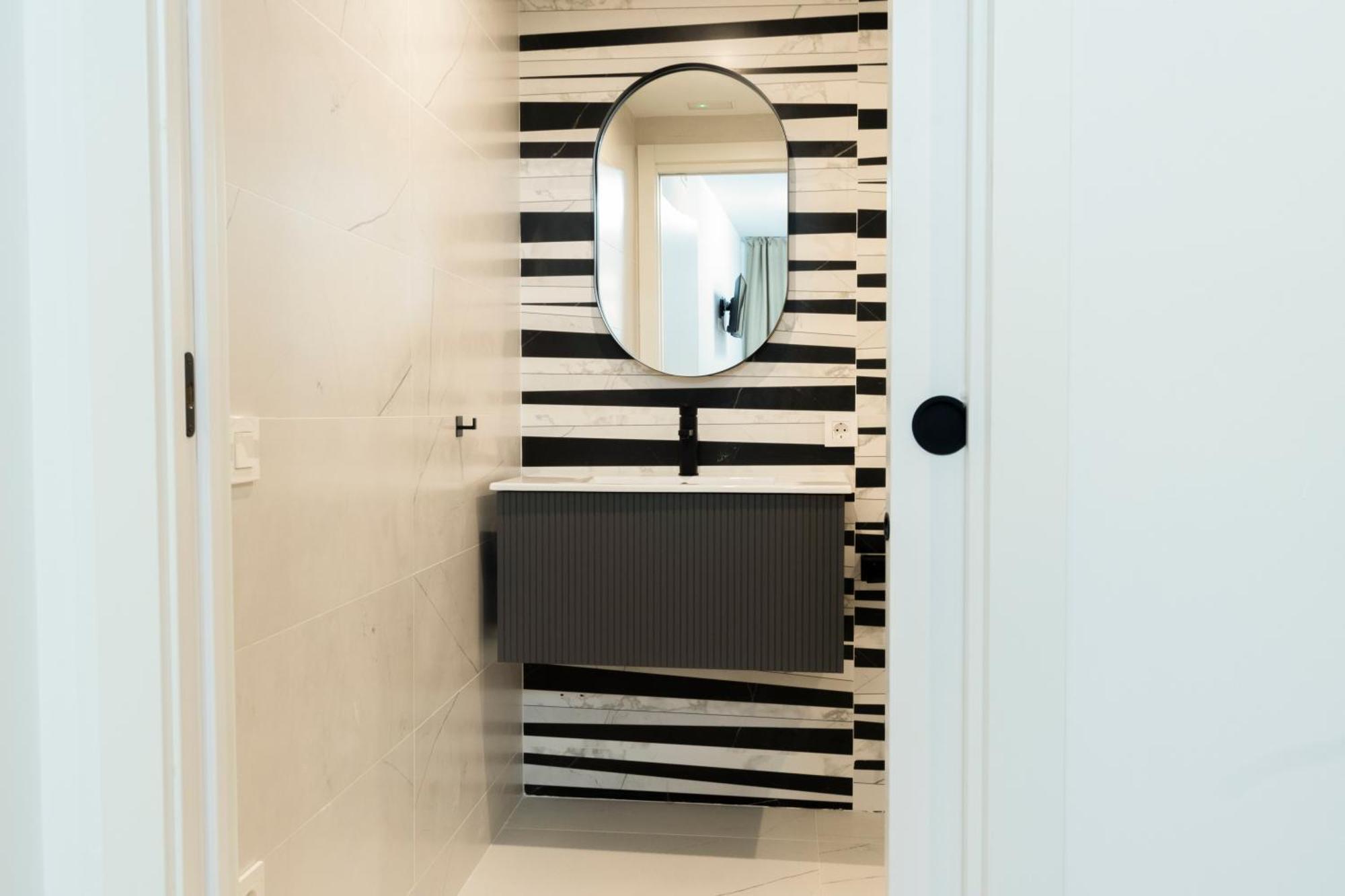 Double Room Private Bathroom