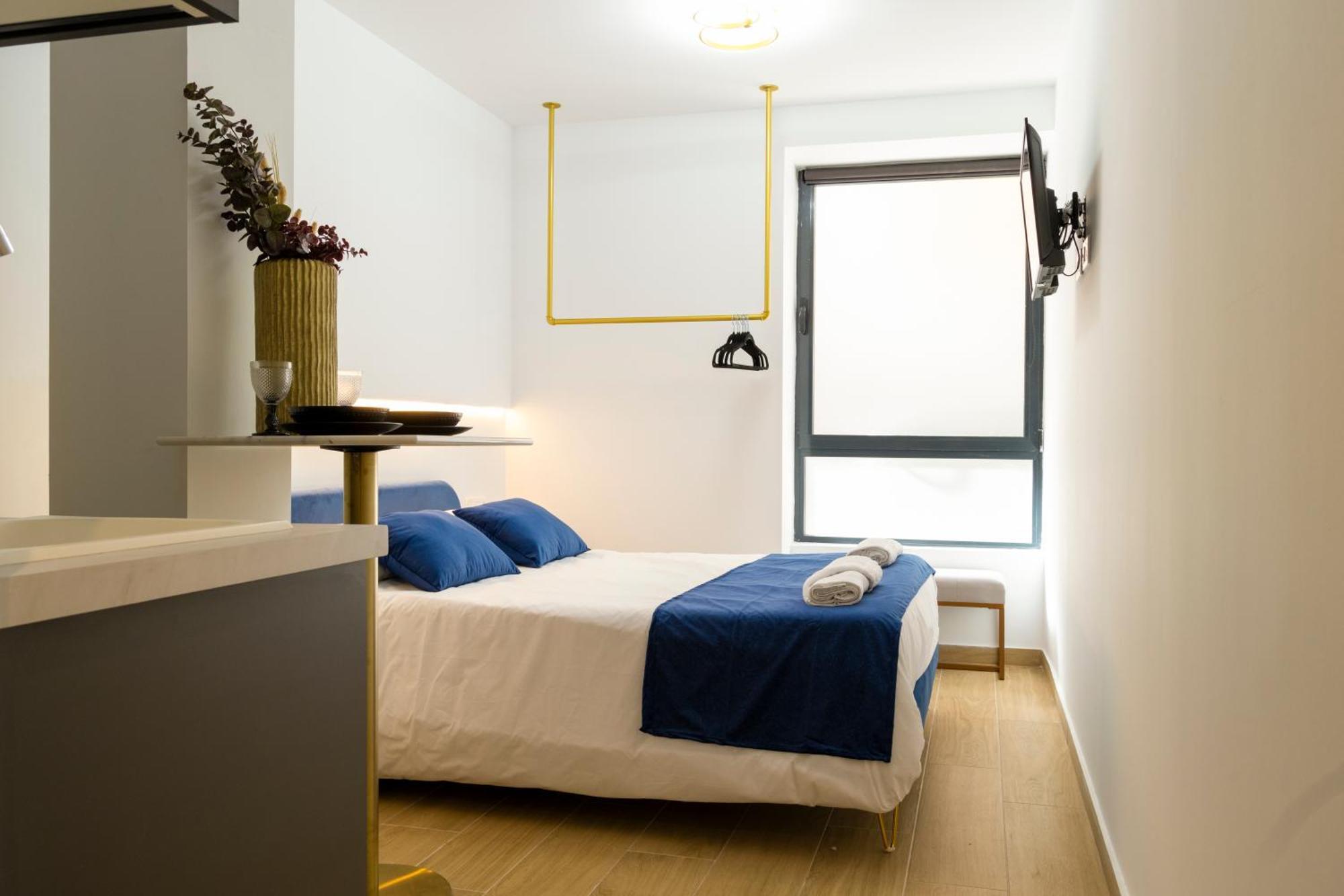 Double Room Private Bathroom