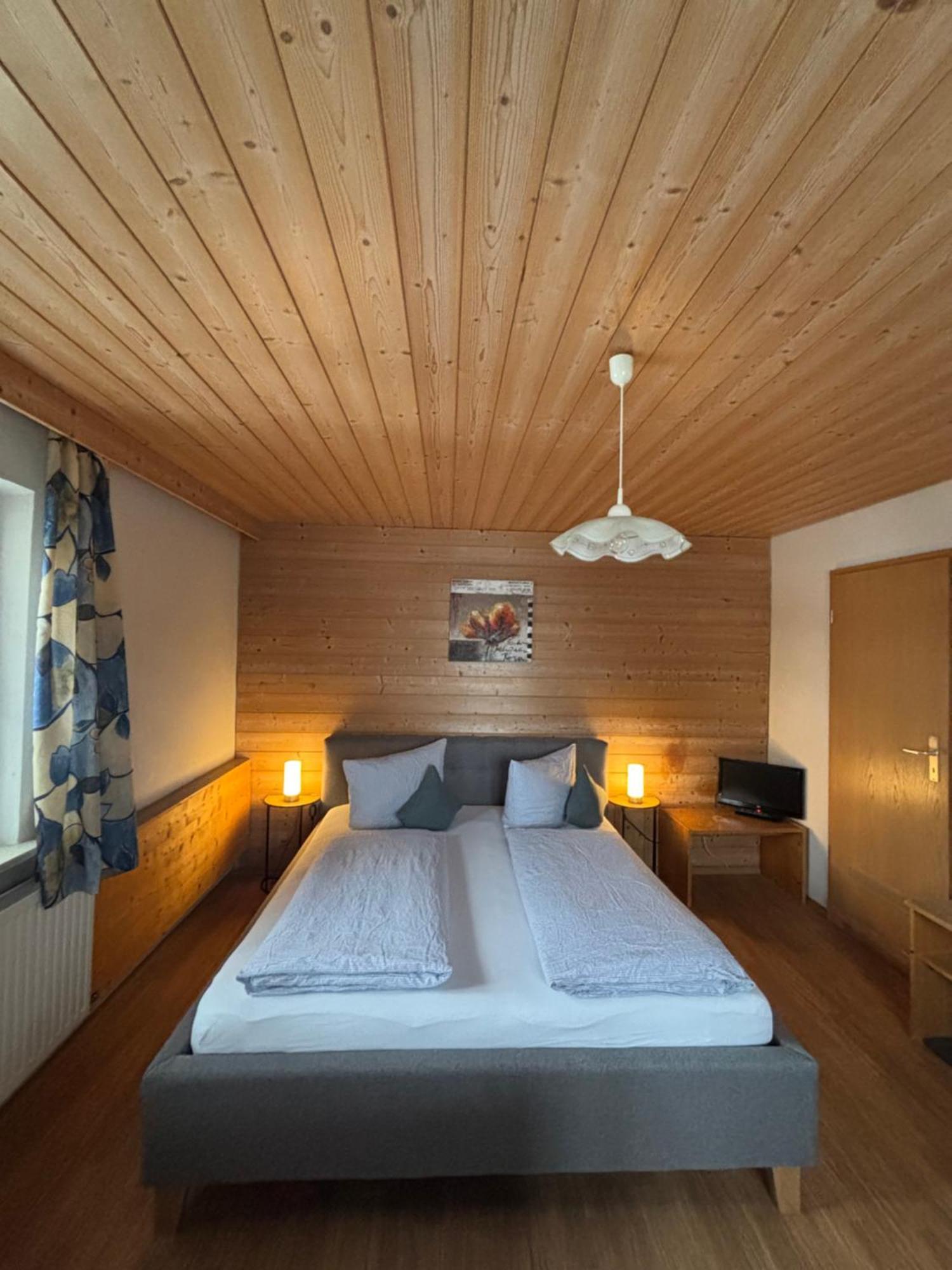 Doppelzimmer mit eigenem Bad