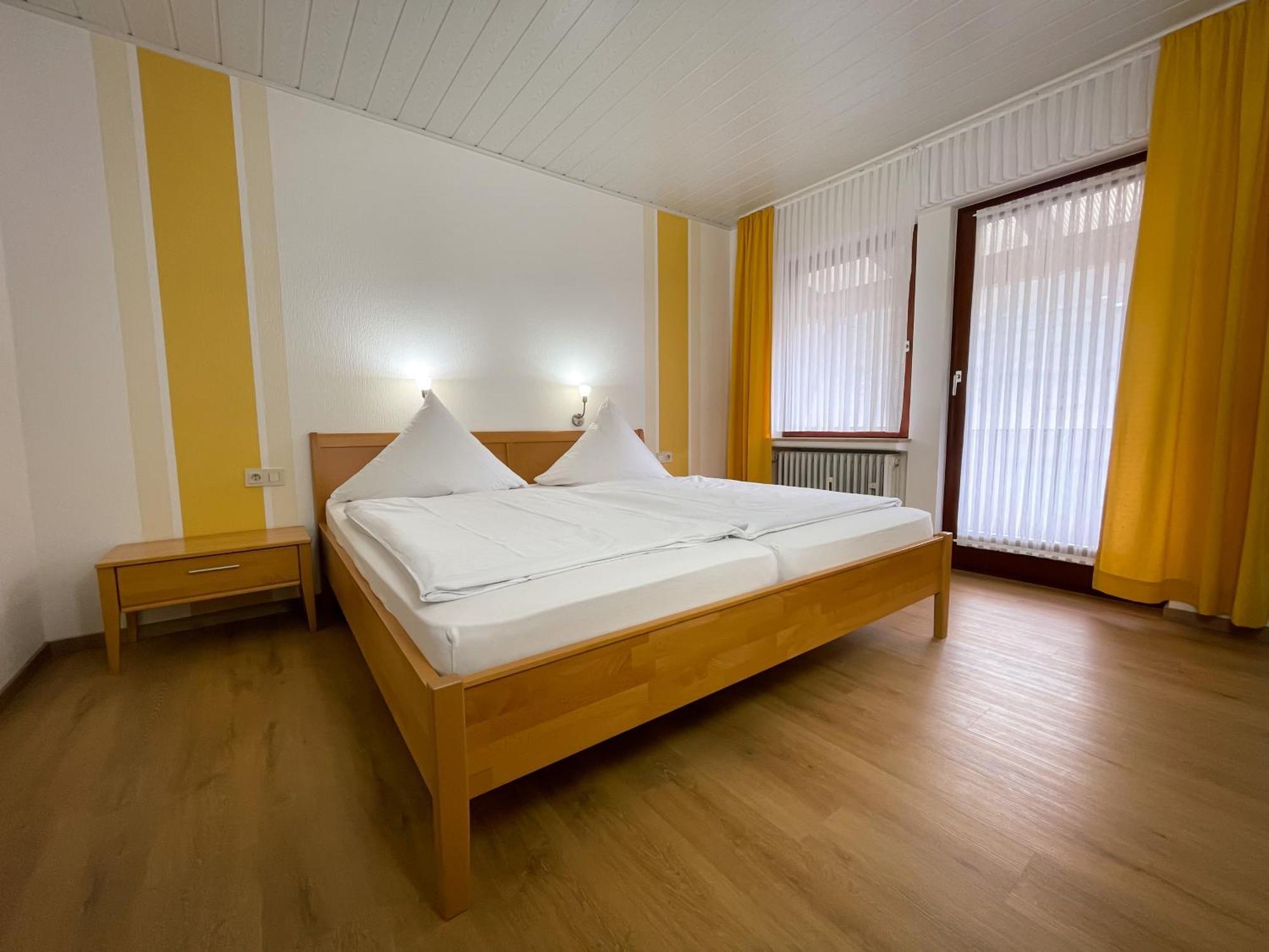 Doppelzimmer mit Balkon