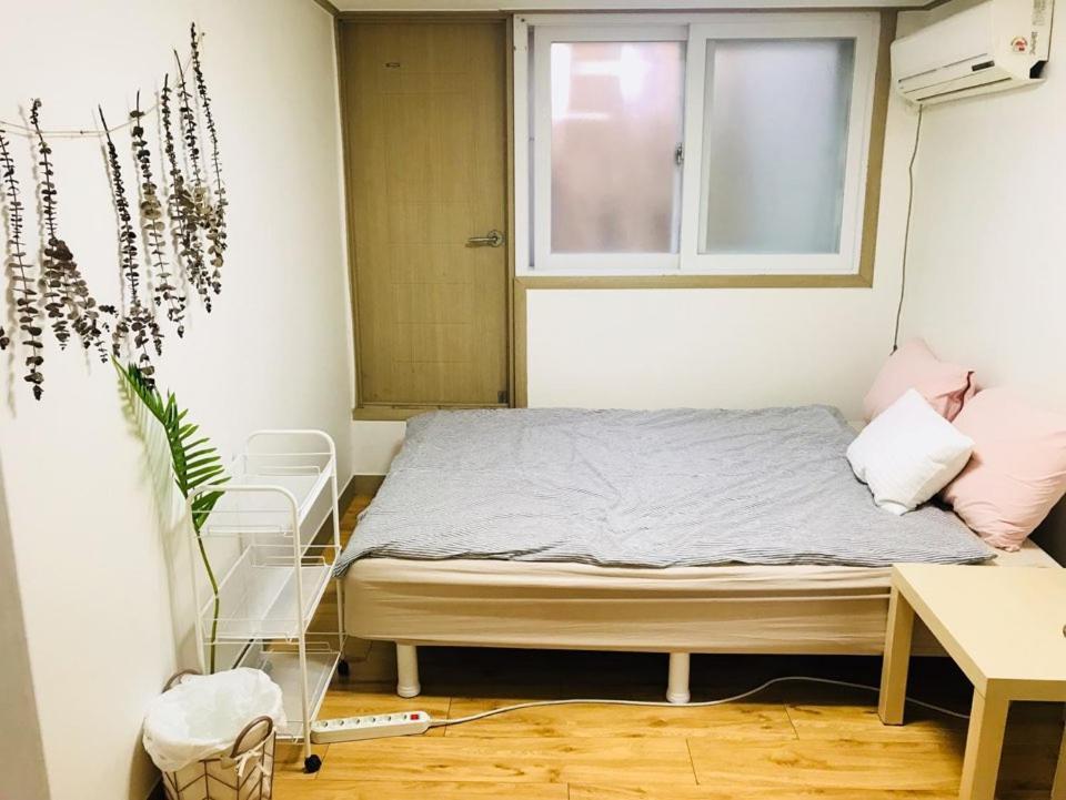 Standaard Tweepersoonskamer met Gedeelde Badkamer