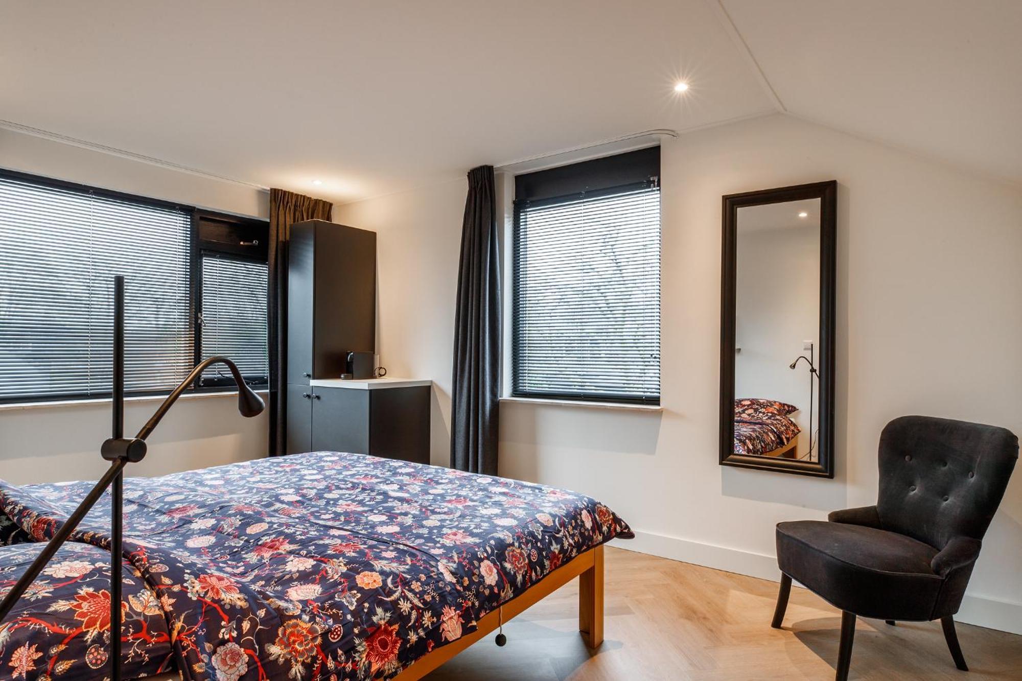 Tweepersoonskamer met een Eigen Externe Badkamer