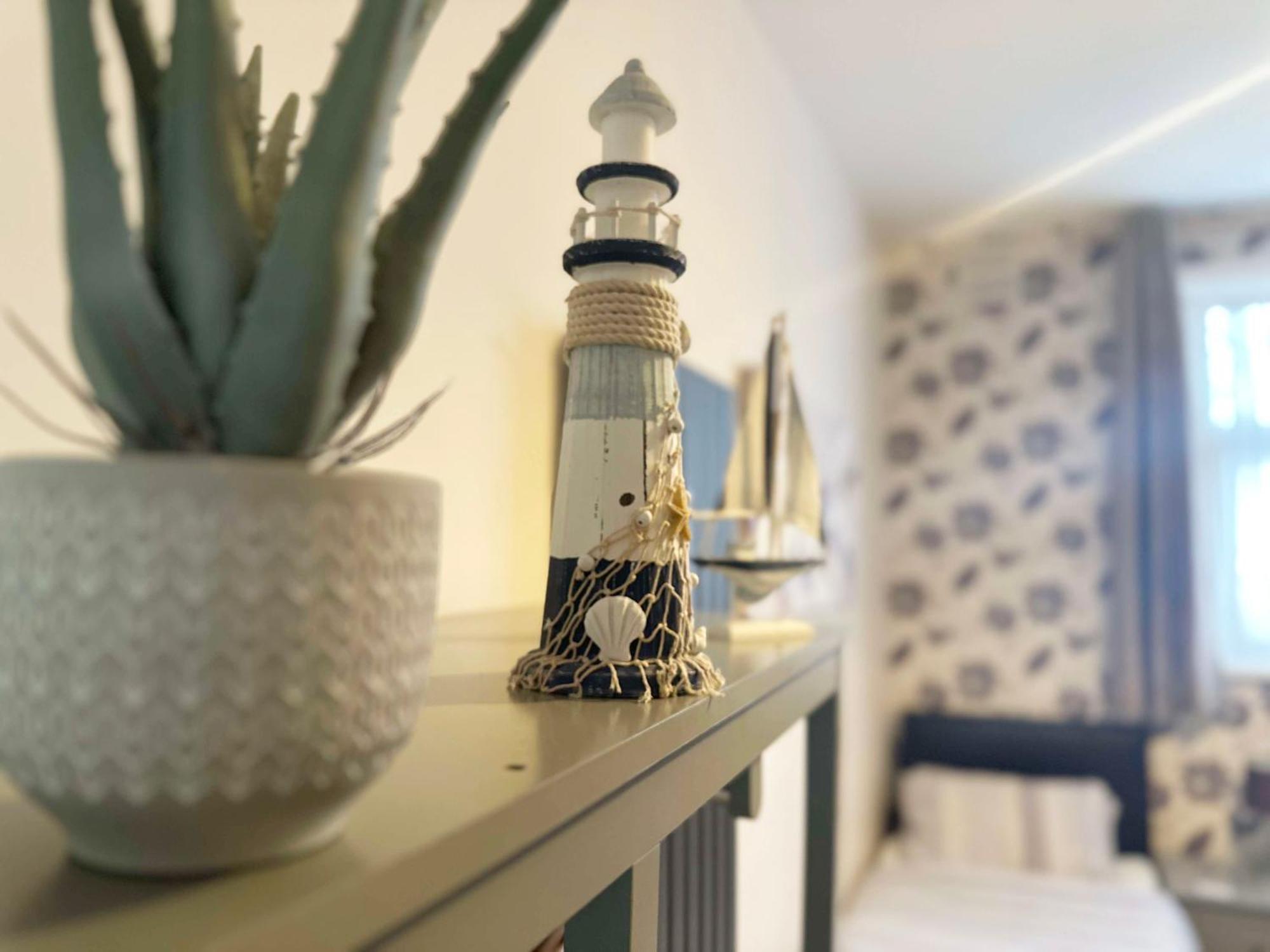 Twin Room,1643811315:JPEG