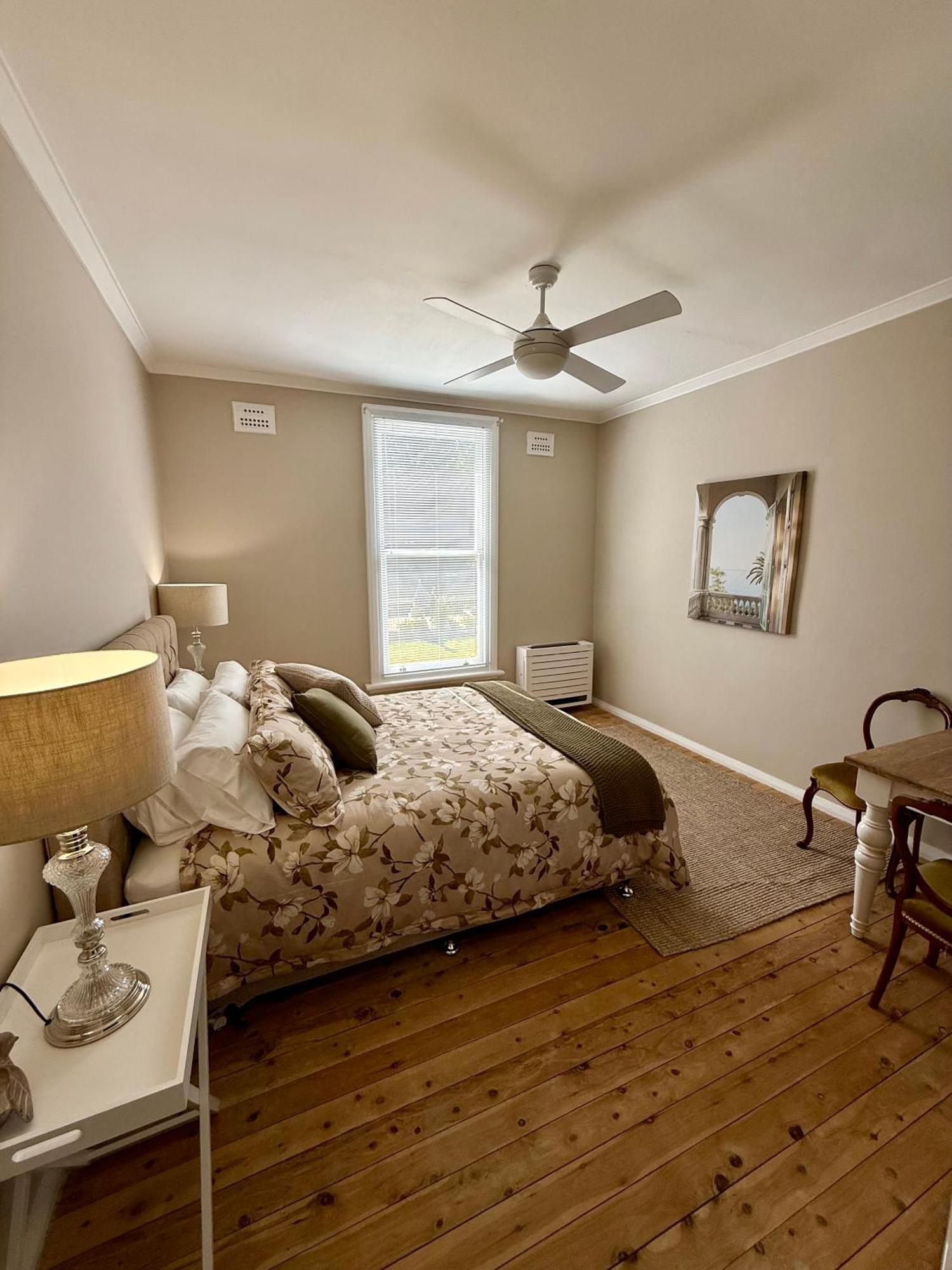 Queen Suite with Pool View