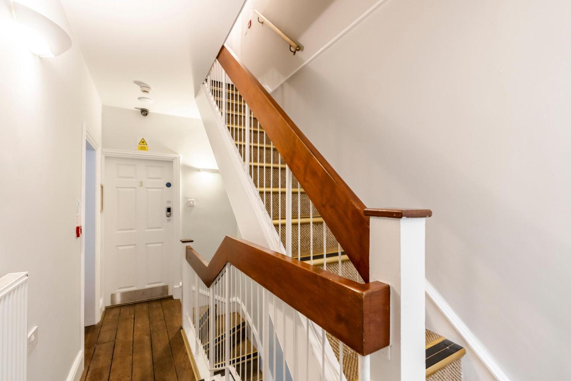 Standard Apartment,1644494911:JPEG