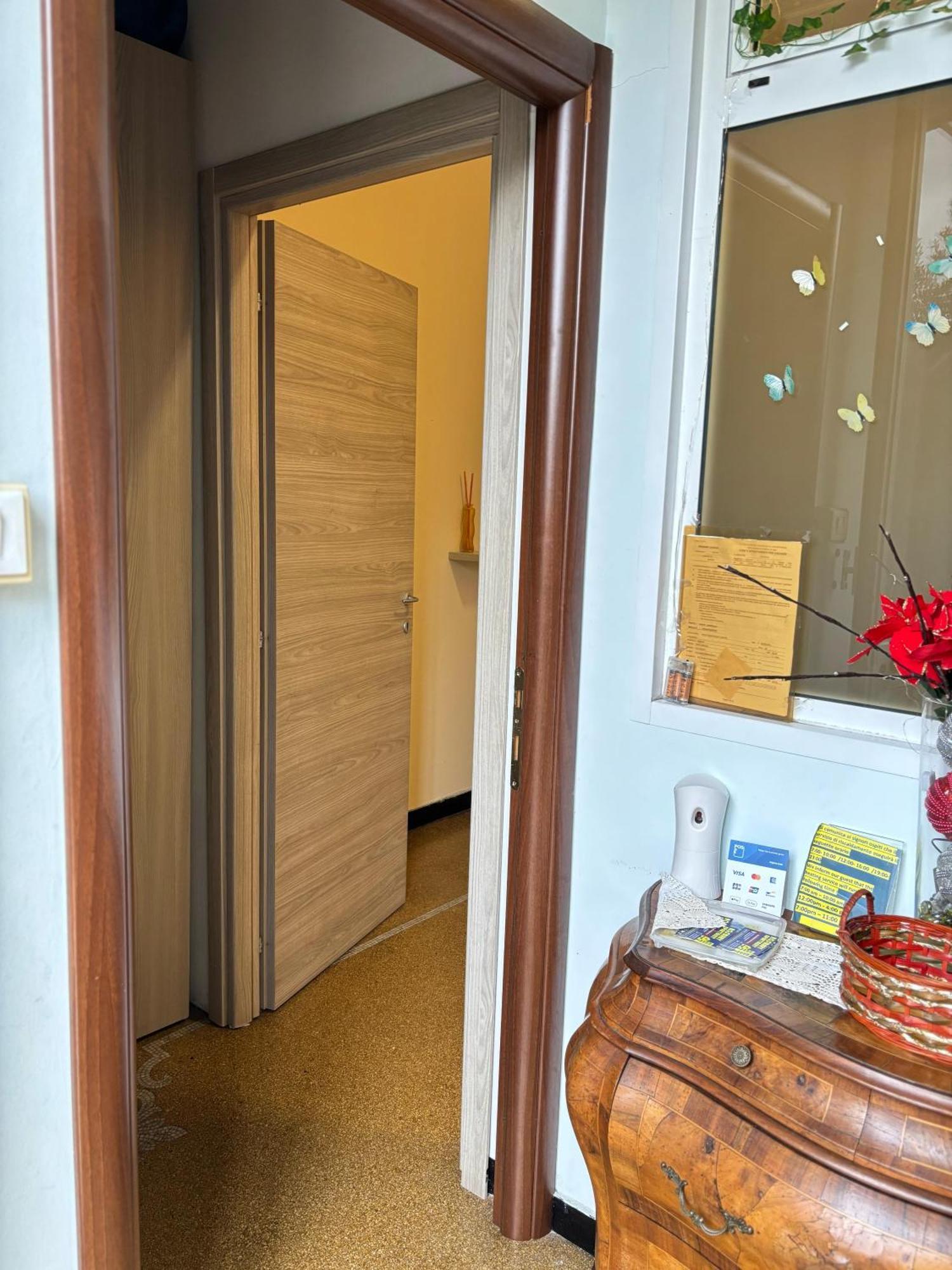 Suite,1646926765:JPEG