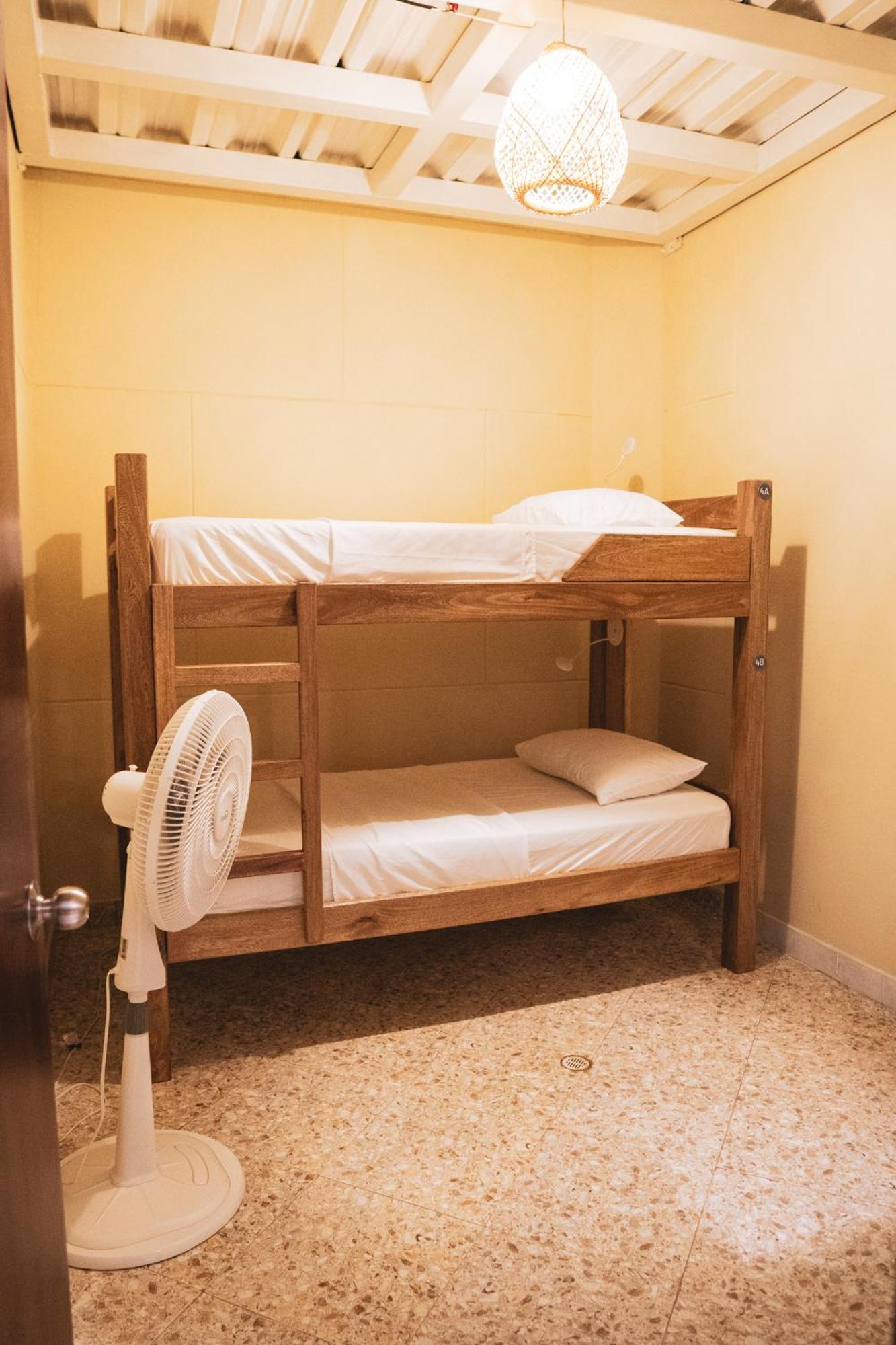 Single Bed Mixed Dormitory Room,1647906505:JPEG
