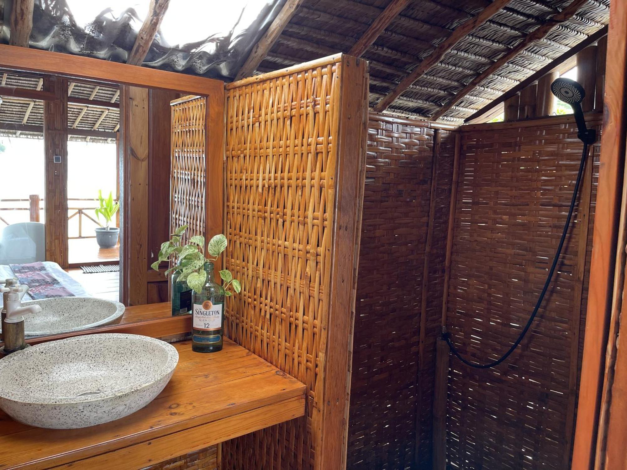 Deluxe Bungalow with Sea View