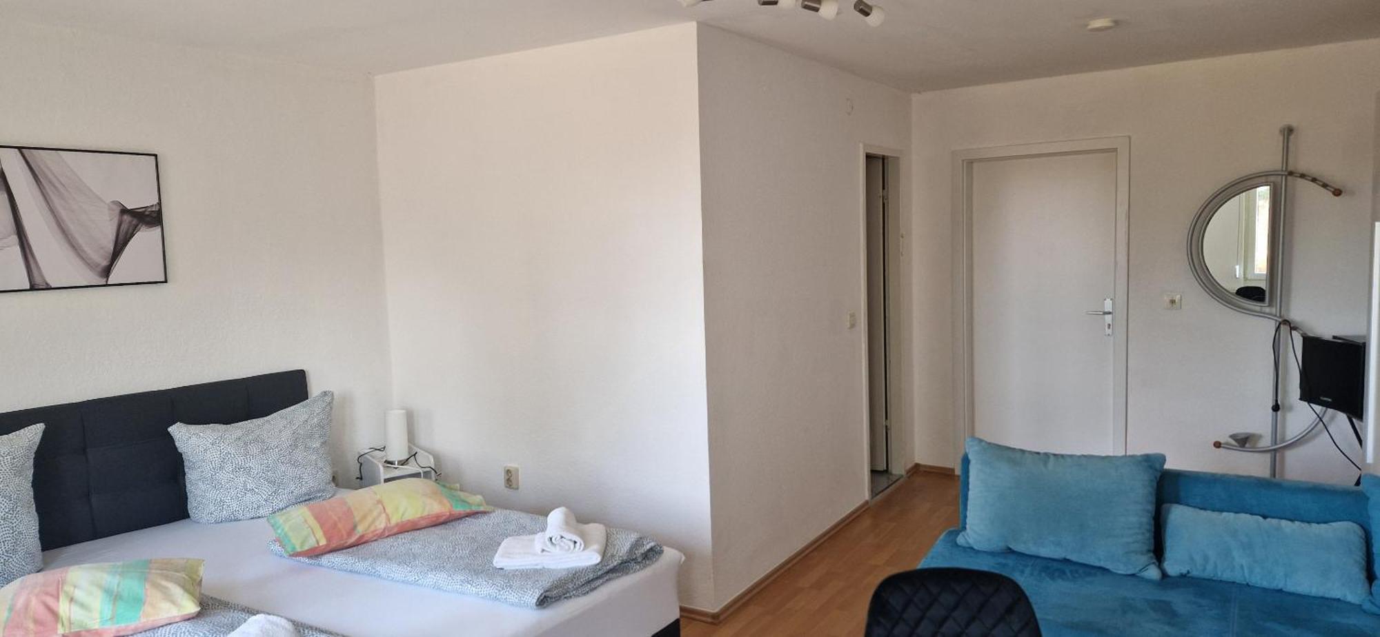 Zweibettzimmer mit eigenem Bad